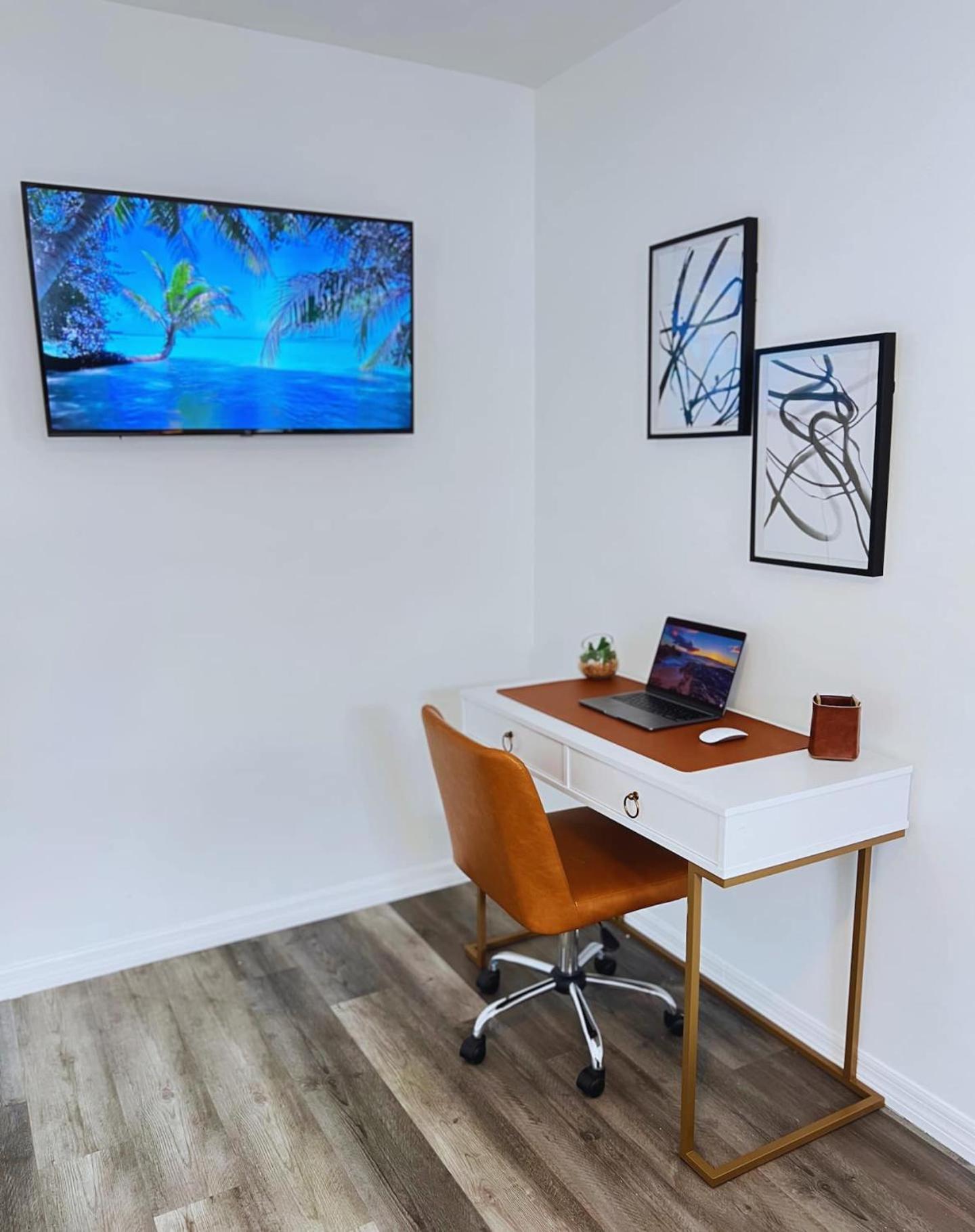 Stylish Lauderdale Retreat Ideal For Work Holiday home Fort Lauderdale