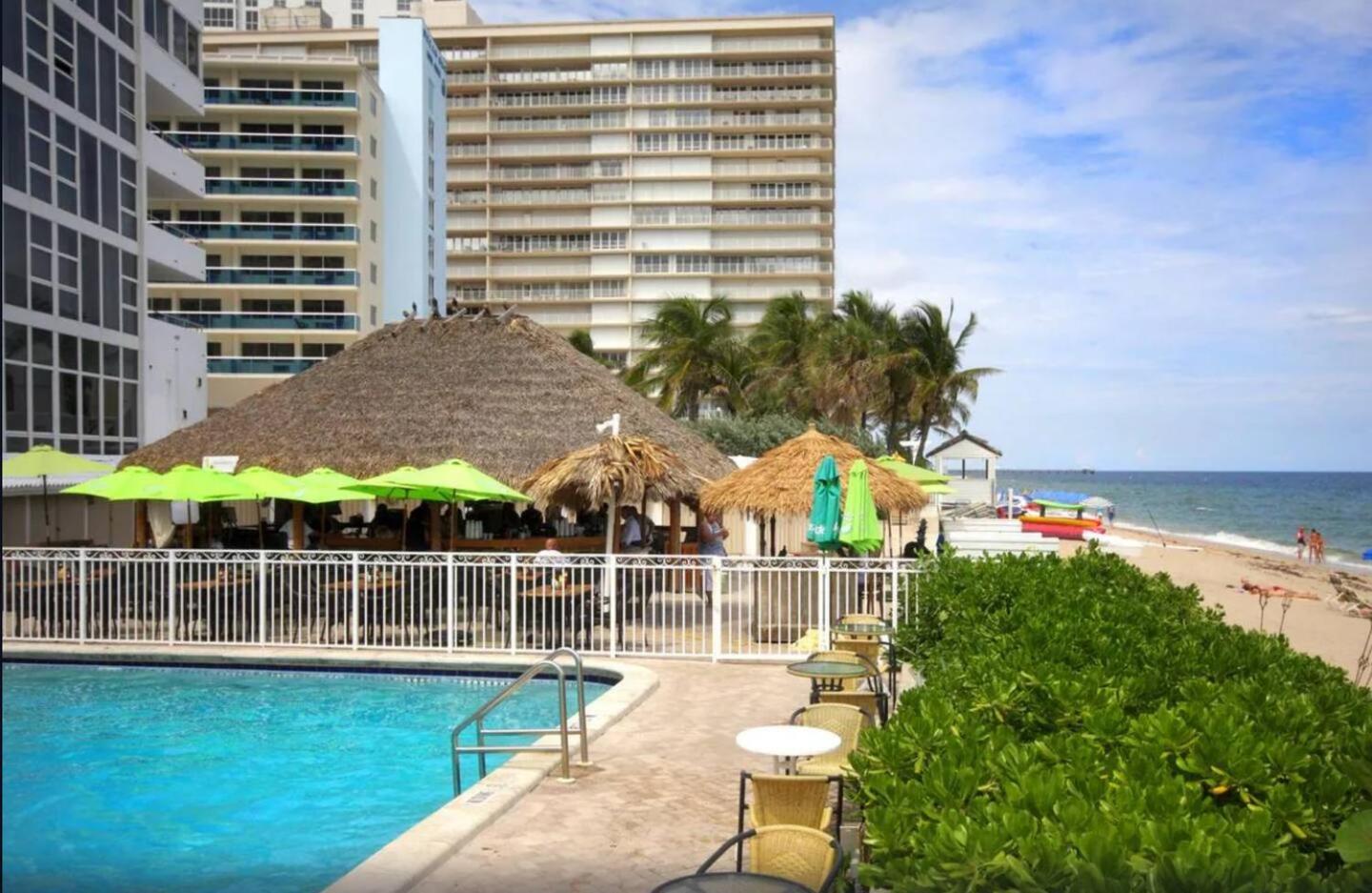 Holiday home Beachfront Luxury Pool L Sea View