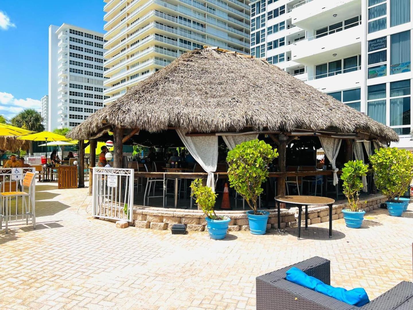 Beachfront Luxury Pool L Sea View Holiday home Fort Lauderdale