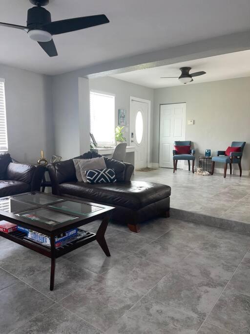 Holiday home Relaxing 4 Bedroom House Perfect Florida Getaway *