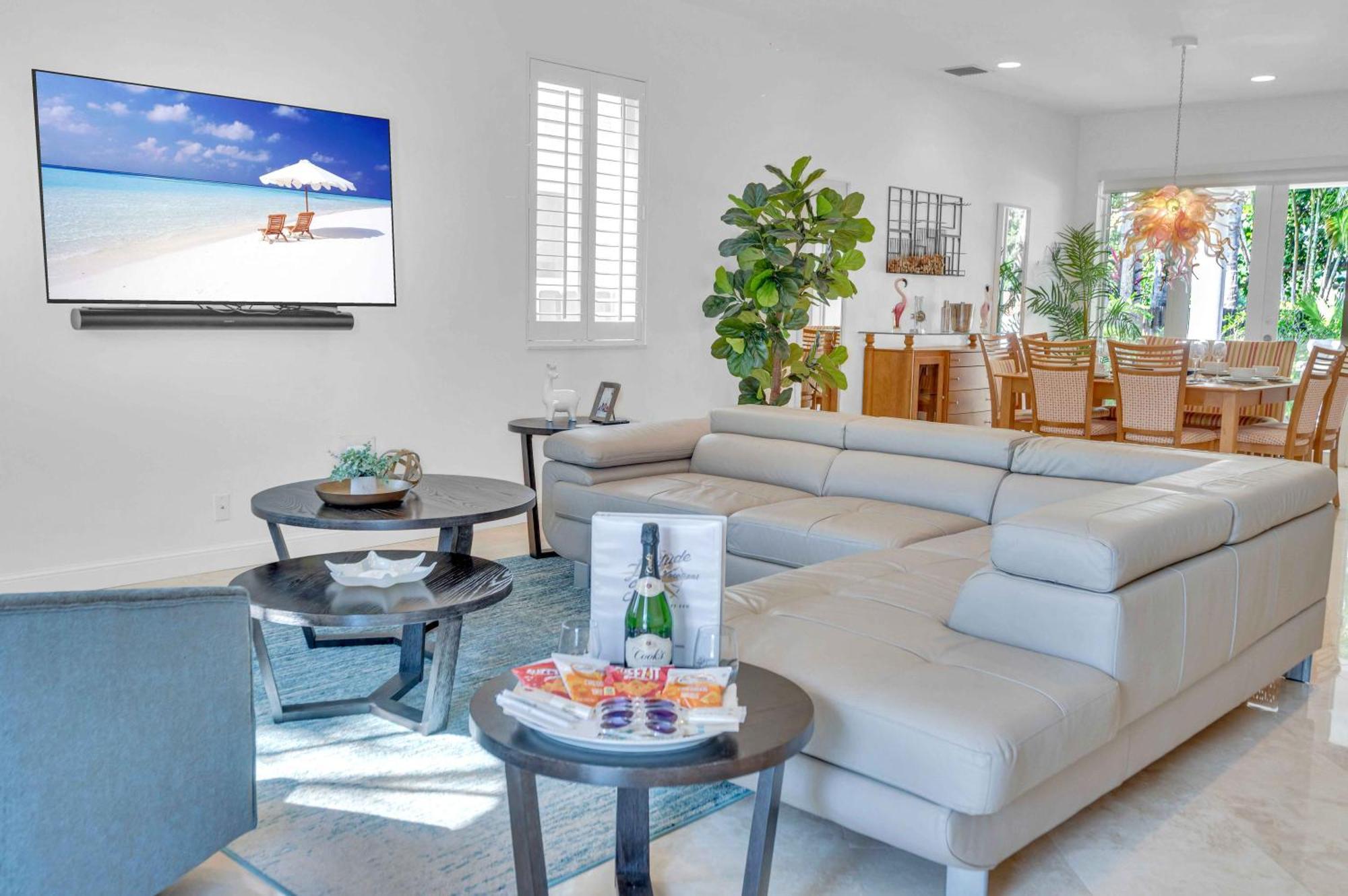 Time Steps To With Heated Pool And Game Roomsun Key Resldences Holiday home Fort Lauderdale