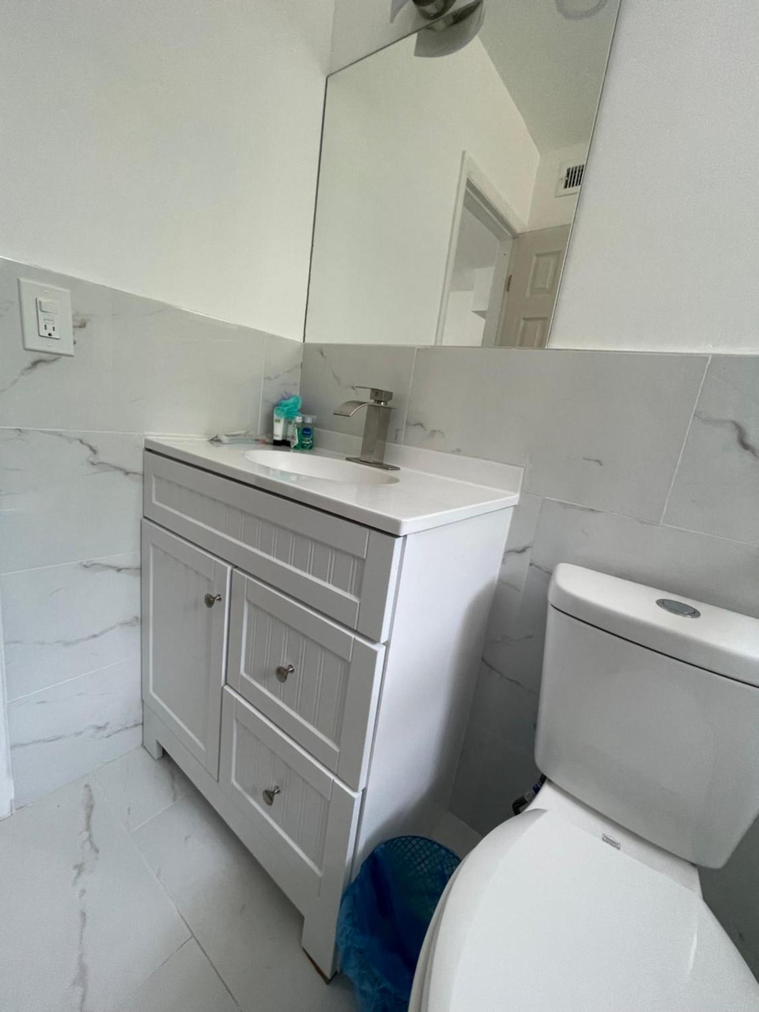 Lucea By The Sea Unit#3 - Luxurious Vacation One Bedroom For Your Perfect Getaway! Apartment Fort Lauderdale