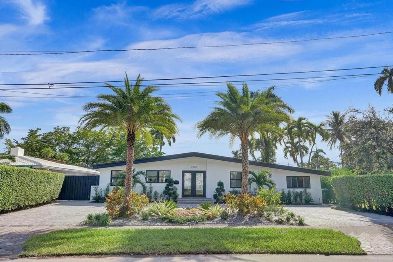 Holiday home New ! Pool House 3-bedroom Victoria Park