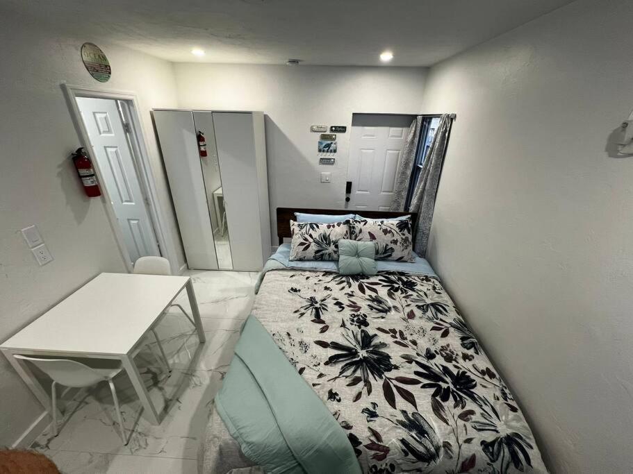 Apartment Tinyshell 5 Min To *