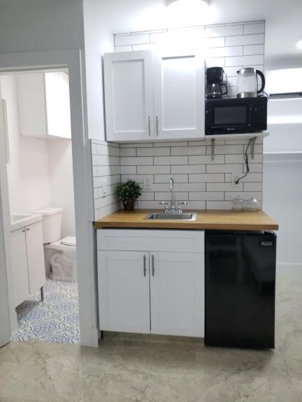 Apartment Apts With Backyard Near Lauderdale Beach, Nightlife, Cruise Port, Airport *