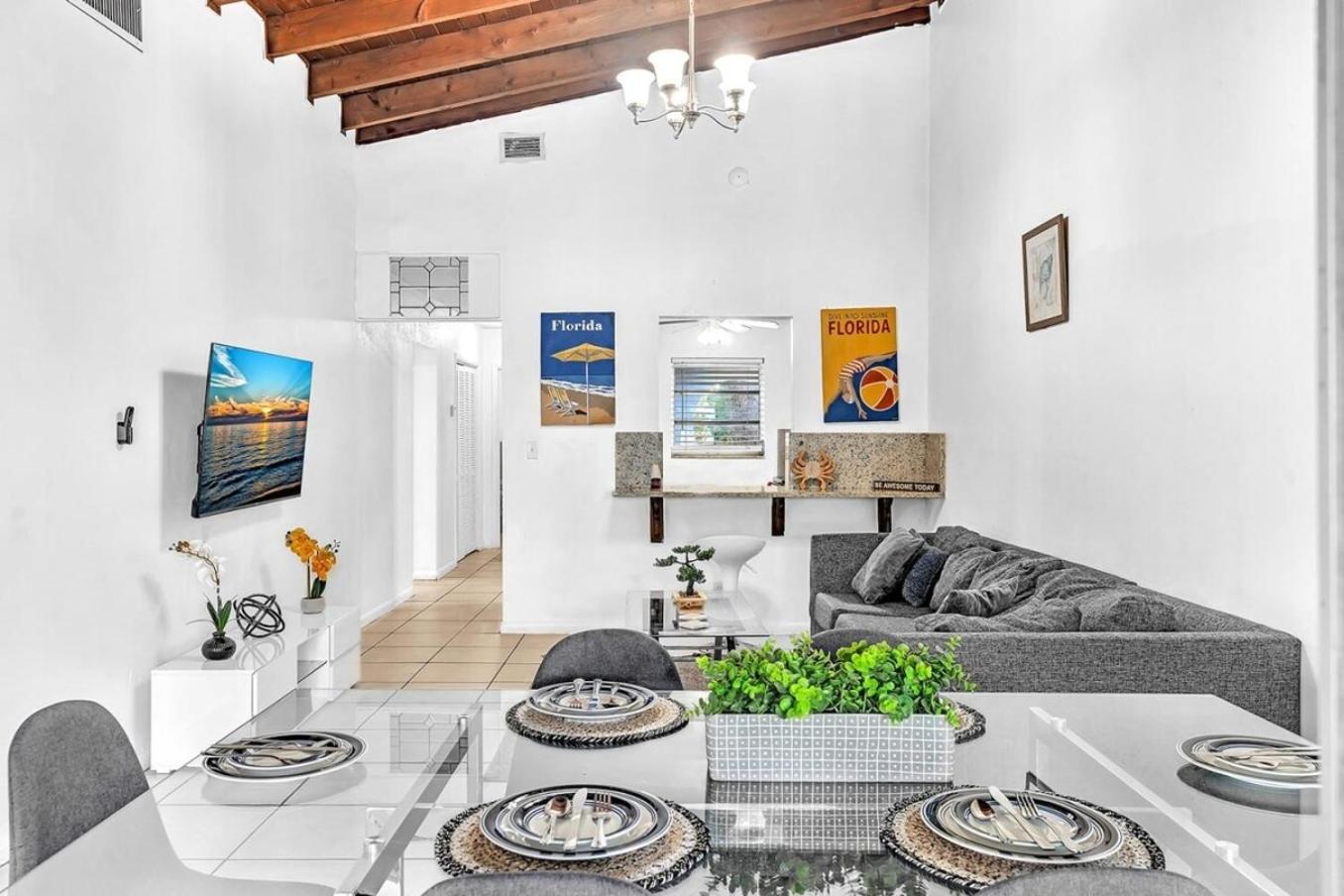 Lakeside 3 Bdrm & Casino L2 Holiday home *