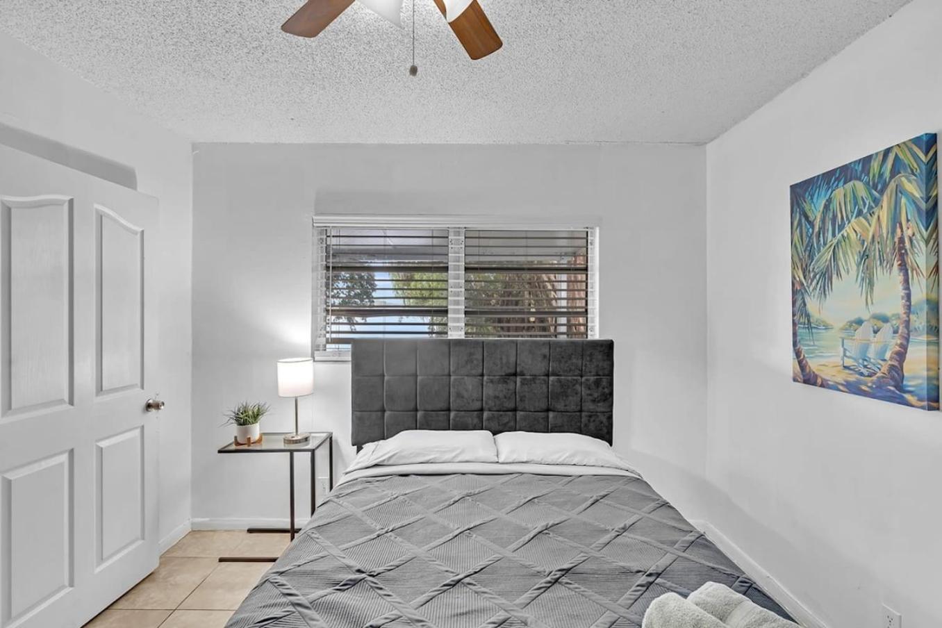 Lakeside 3 Bdrm & Casino L2 *