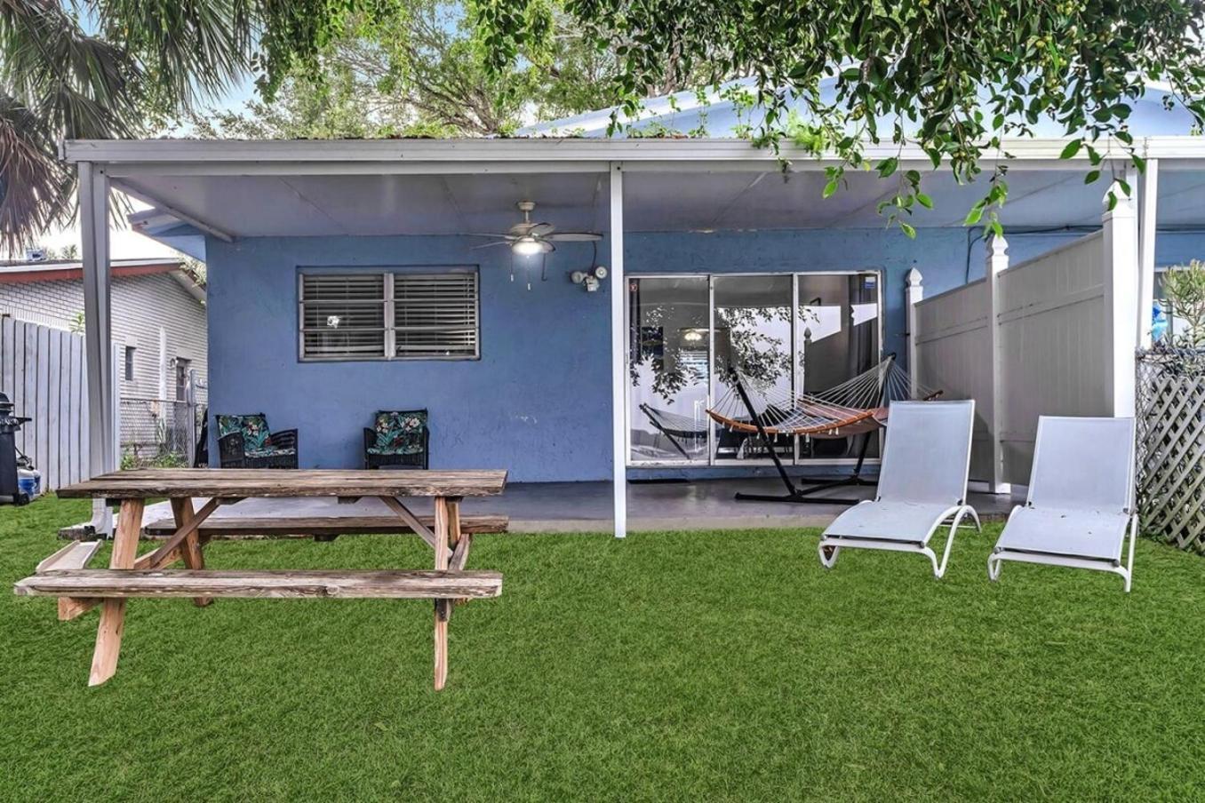 Lakeside 3 Bdrm & Casino L2