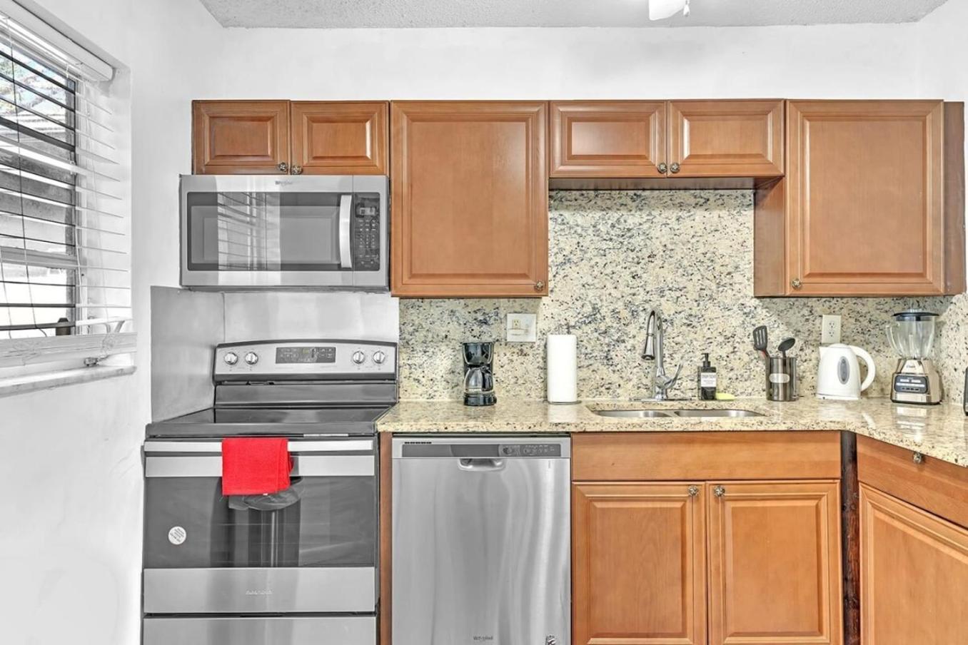 Lakeside 3 Bdrm & Casino L2 * Fort Lauderdale