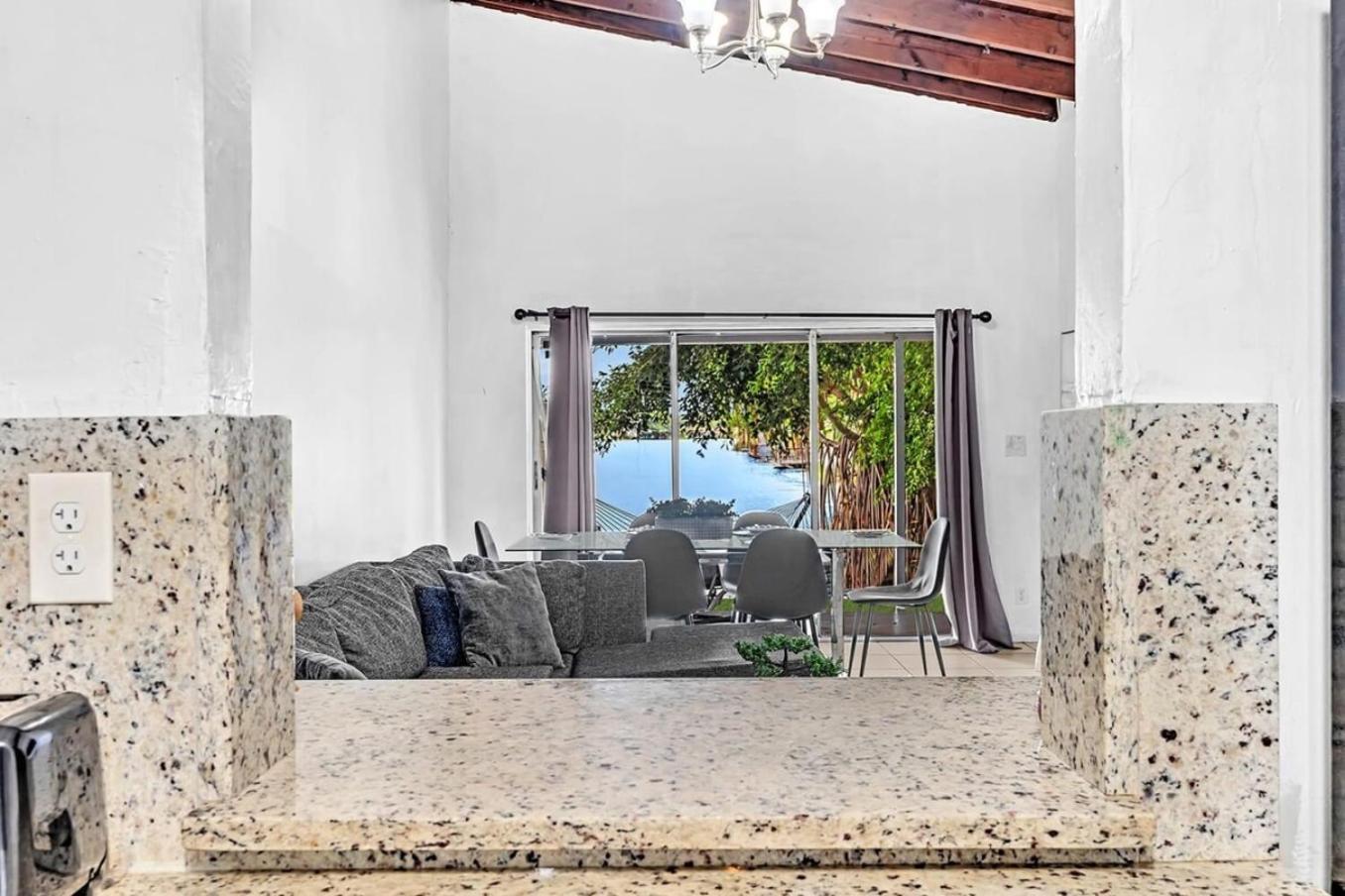 Holiday home Lakeside 3 Bdrm & Casino L2