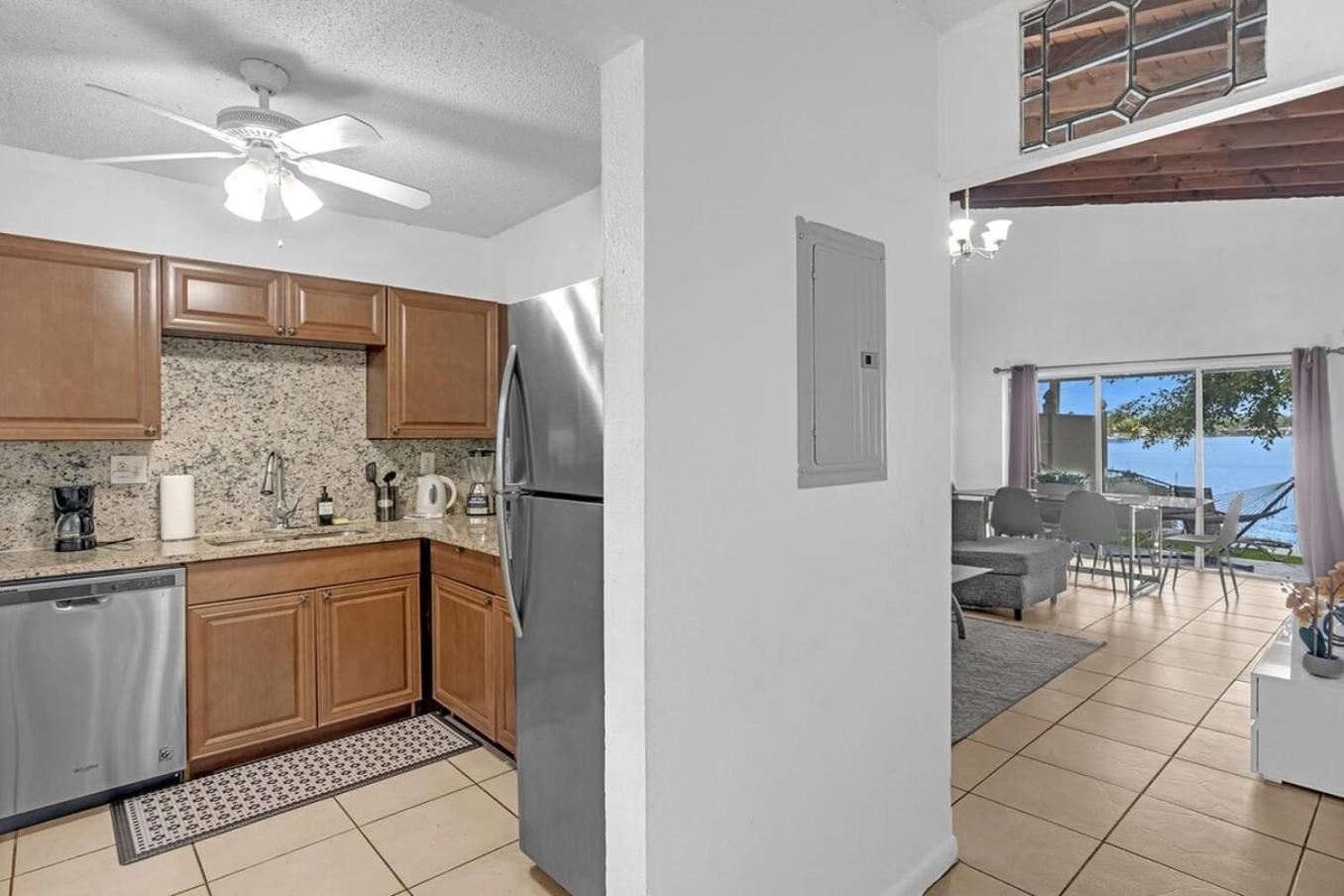 Lakeside 3 Bdrm & Casino L2 Holiday home