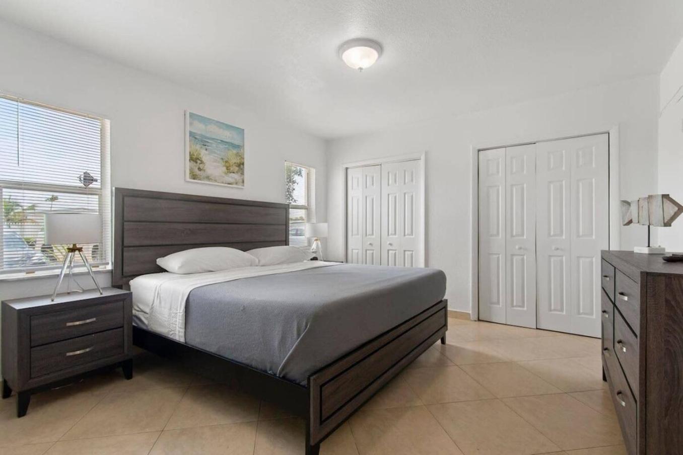 Holiday home Lakeside Retreat 3br, 2bth Near Hard Rock Casino Fort Lauderdale
