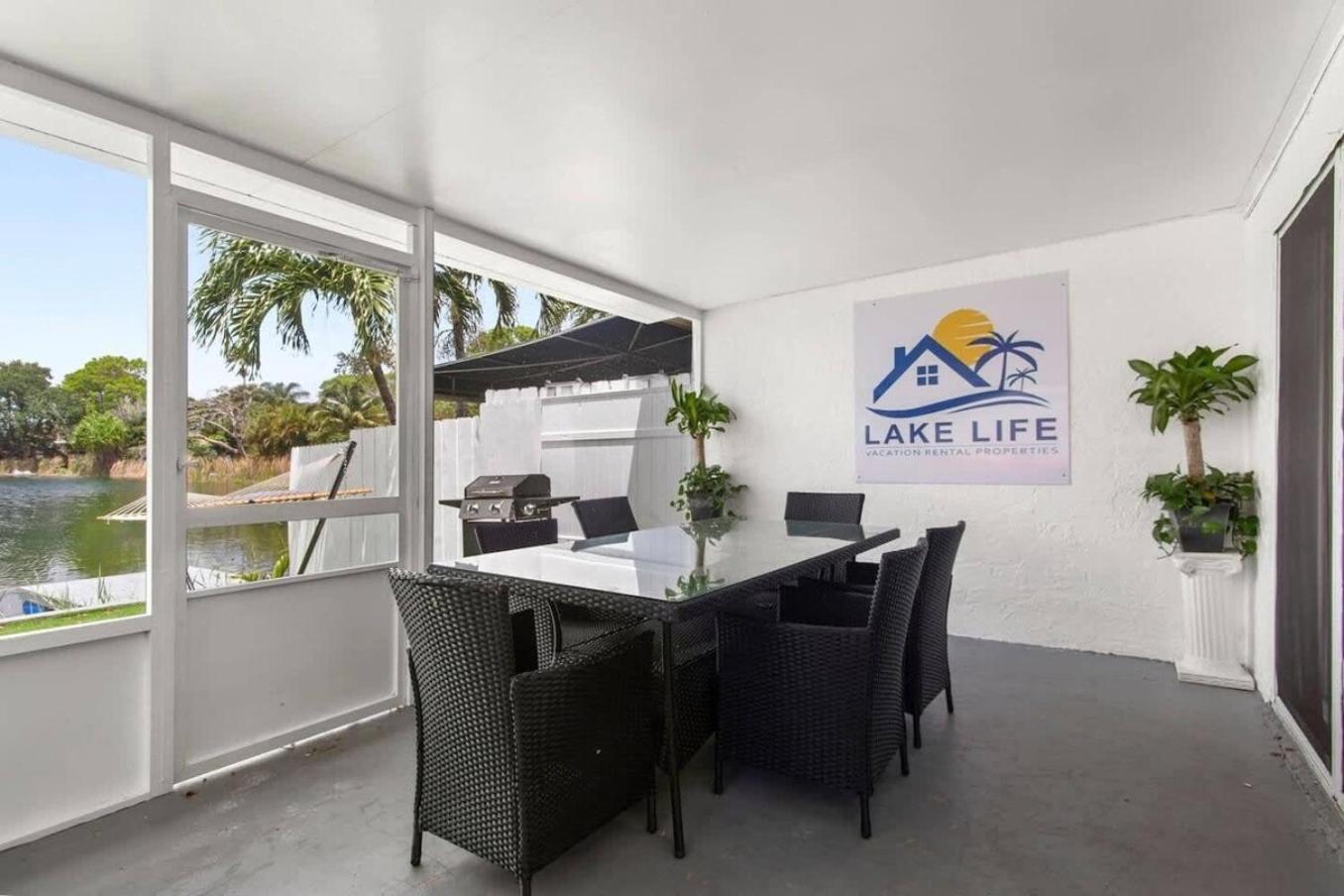 Holiday home Lakeside Retreat 3br, 2bth Near Hard Rock Casino Fort Lauderdale