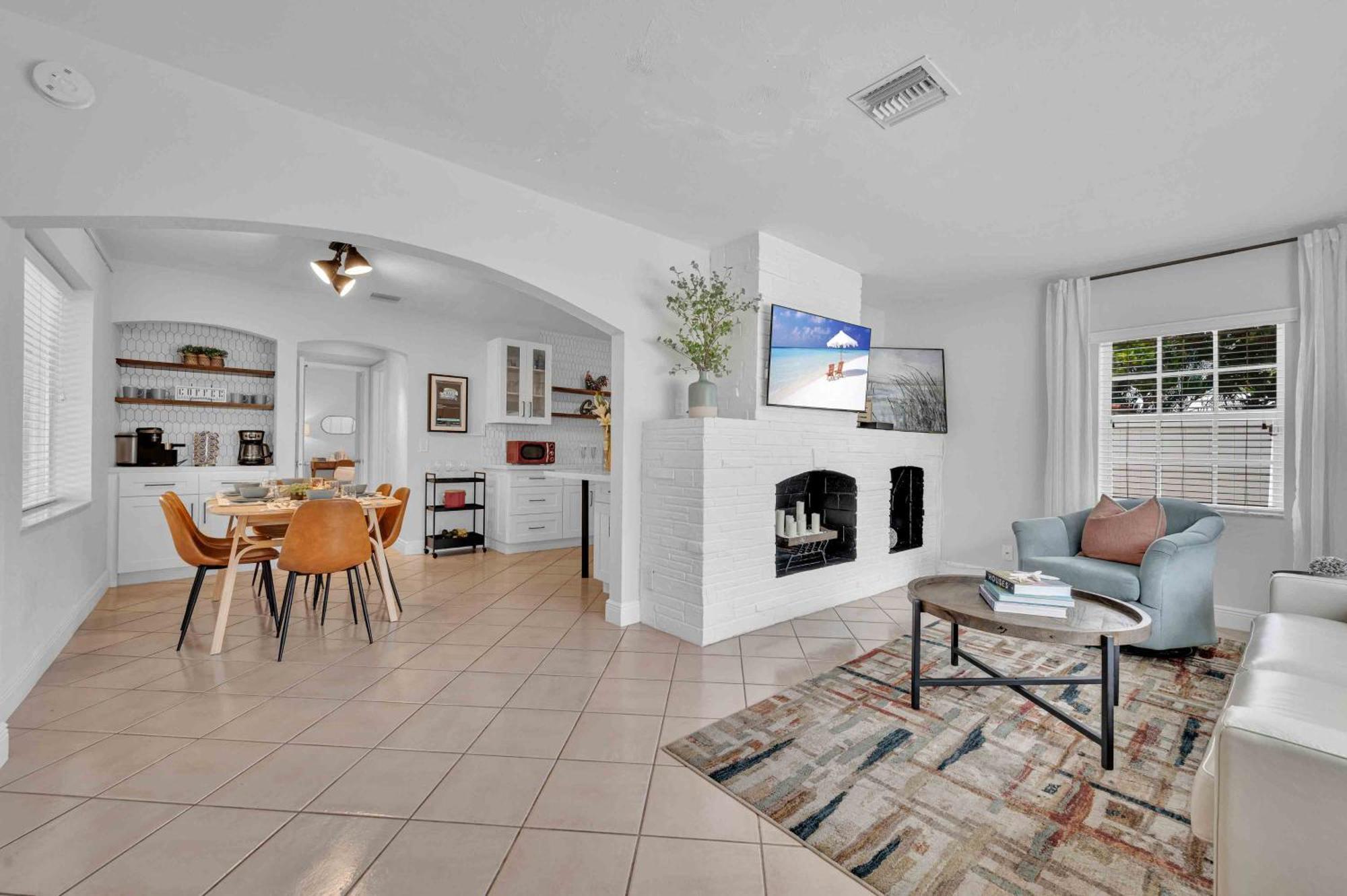 Holiday home Two One Game Heated Pool 2 Hot Tubs Steps From Resldences Fort Lauderdale