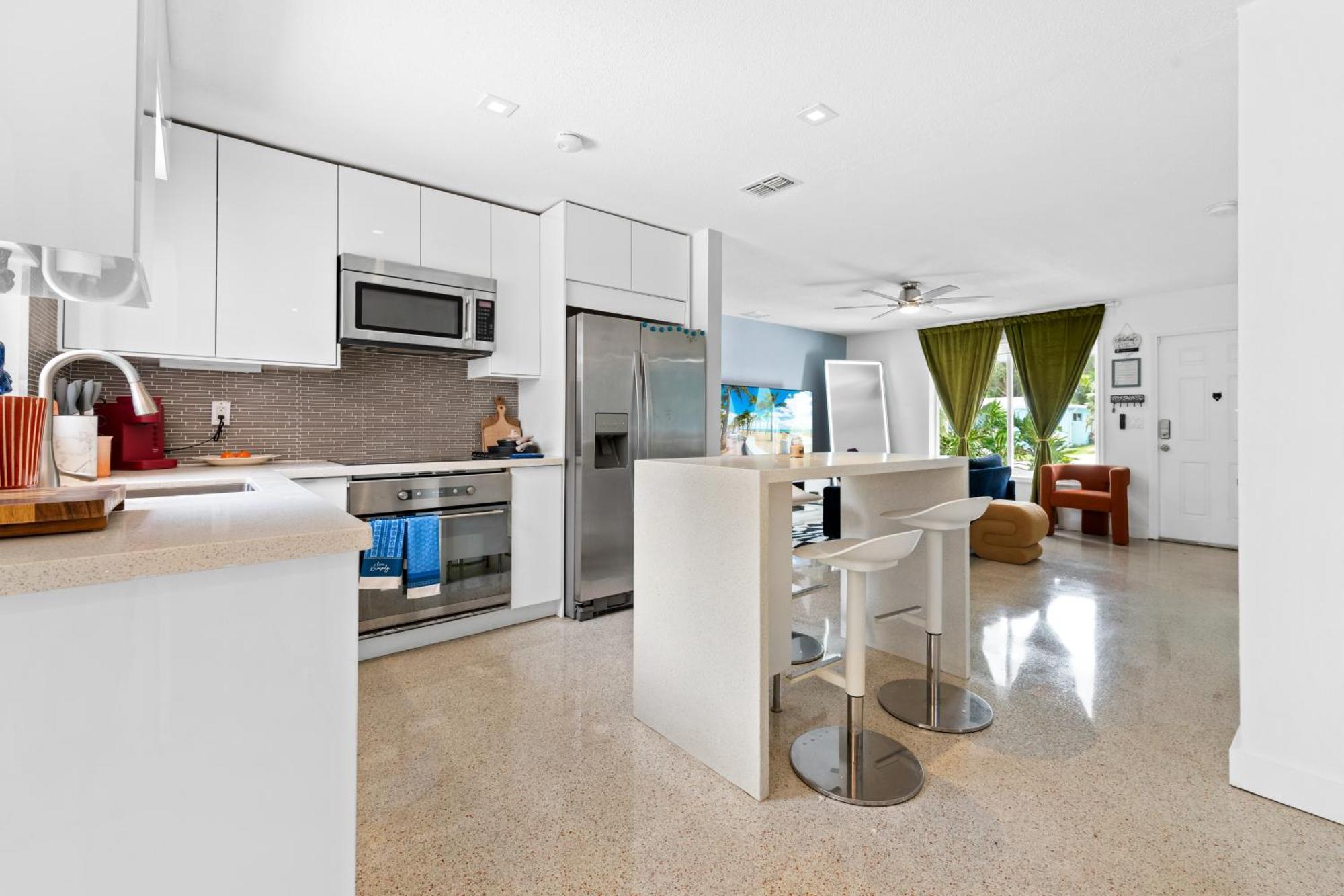 Holiday home 3br Villa! Amazing Pool, Bbq, Billiards, Near Beach!!