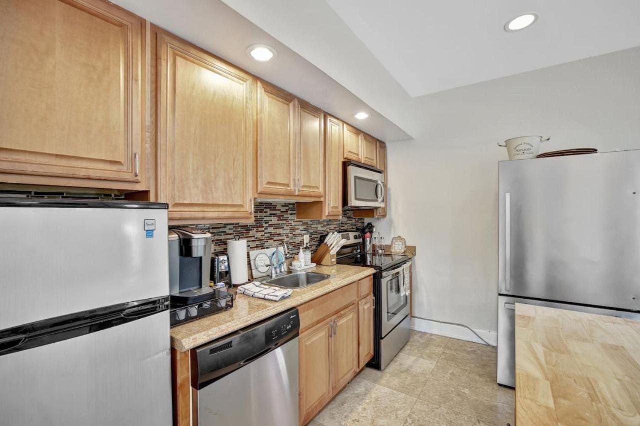 Holiday home Trendy 1br 2ba Heated Pool Short Walk To The Fort Lauderdale