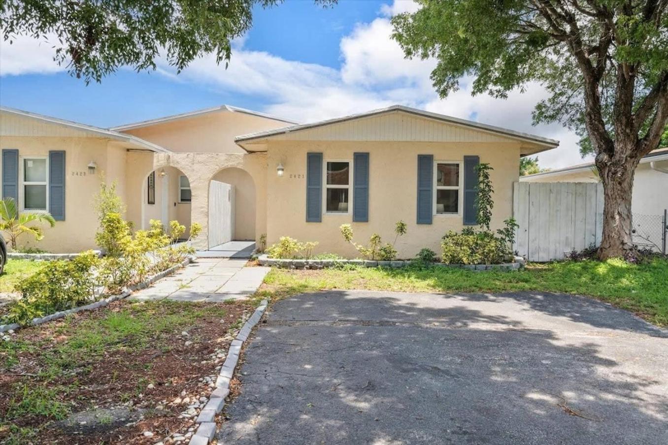 Lakefront 3 Bdrm Ftl & Hard Rock Casino