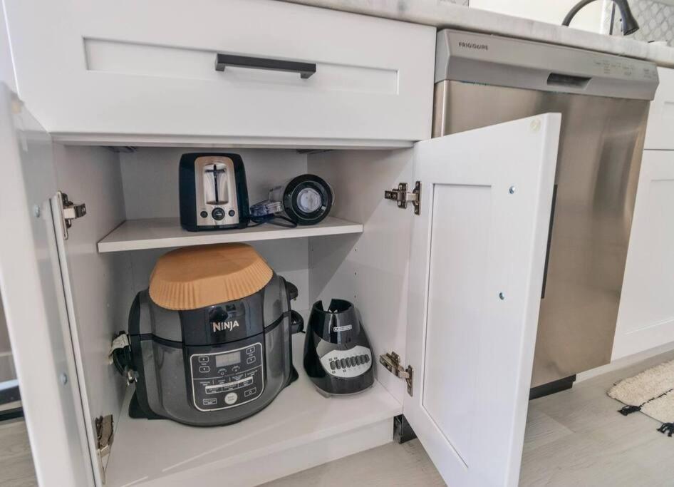 Cozy Victoria Park Retreat Unit 3 - Olas Holiday home *