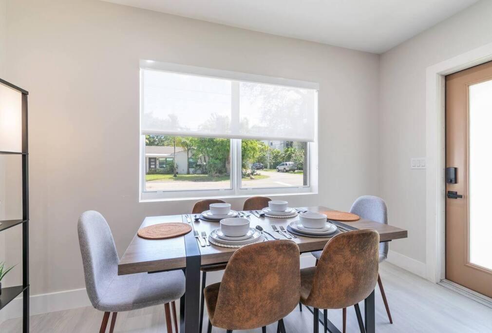 Cozy Victoria Park Retreat Unit 3 - Olas Holiday home Fort Lauderdale