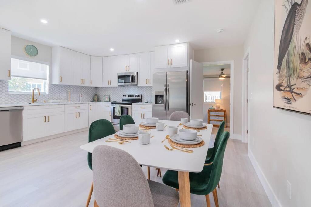 Executive Retreat Unit 1 - Lauderdale Holiday home