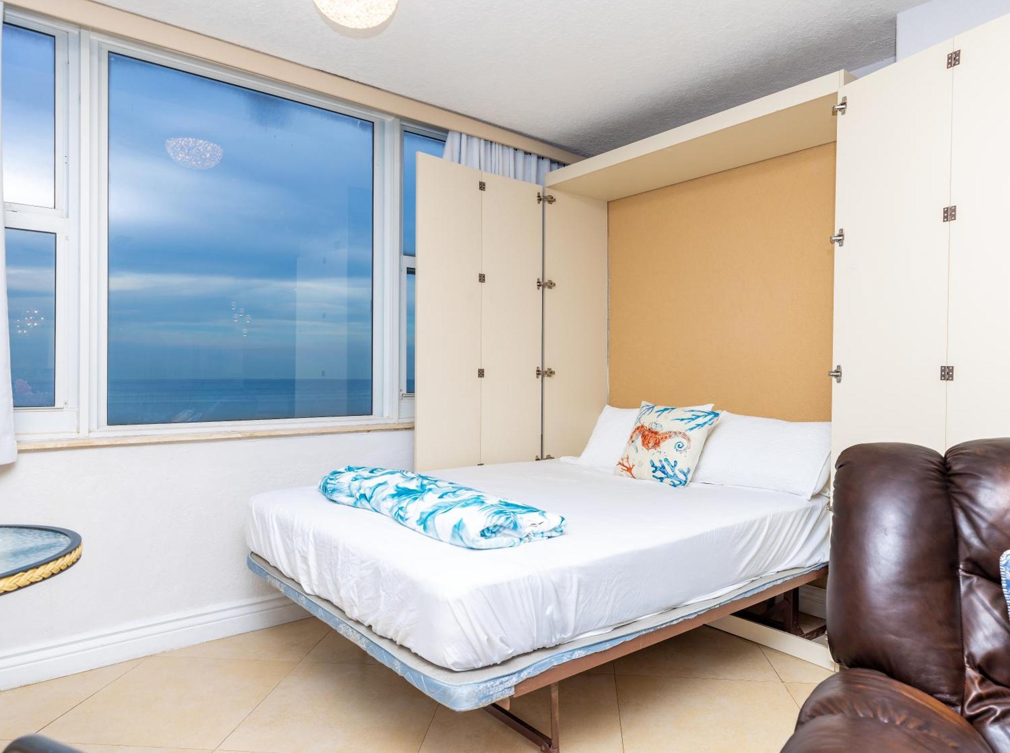 Holiday home Beachfront Luxury Pool L Sea View *