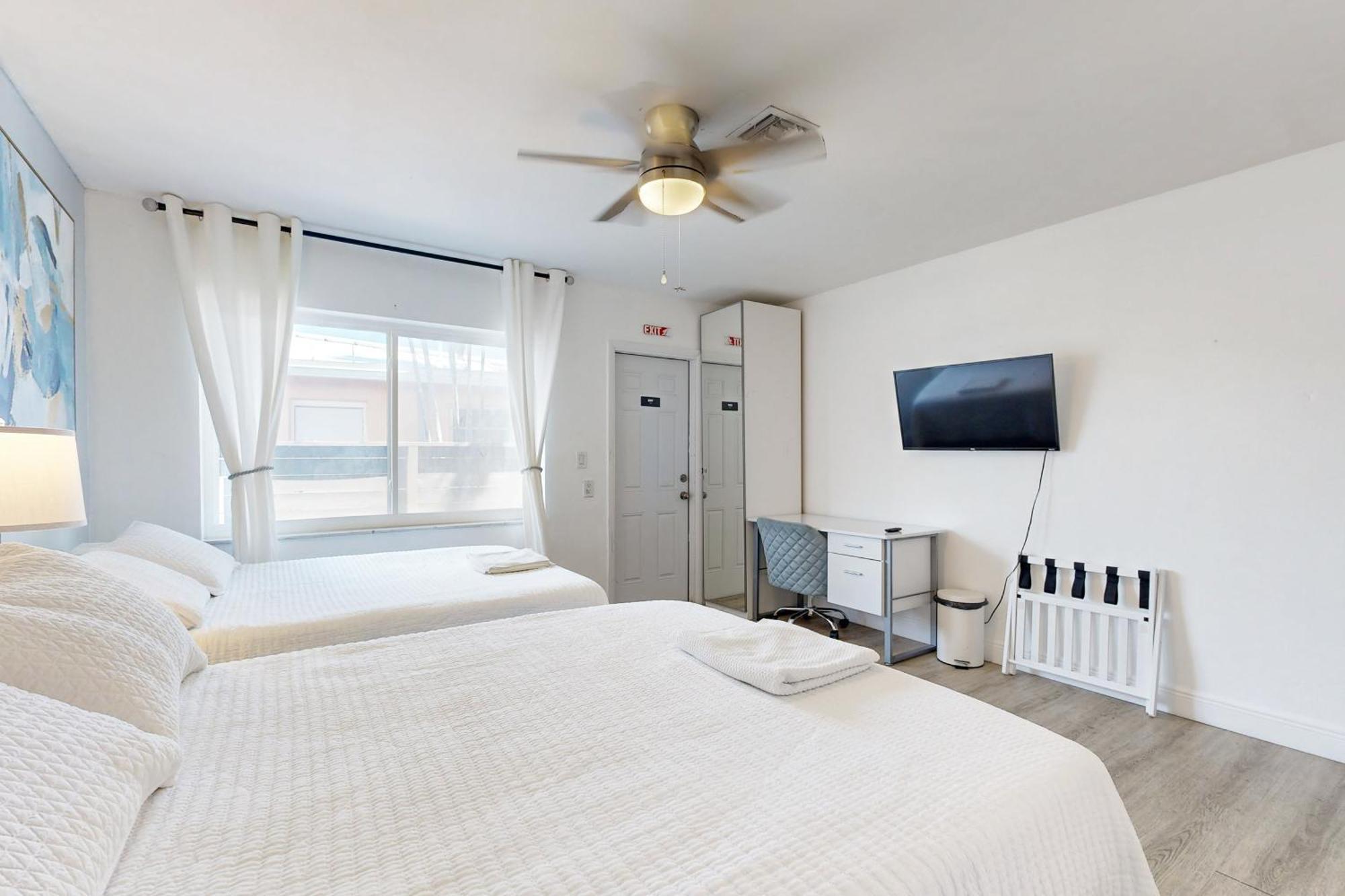 The Manors Waterfront Oasis # 3 * Fort Lauderdale