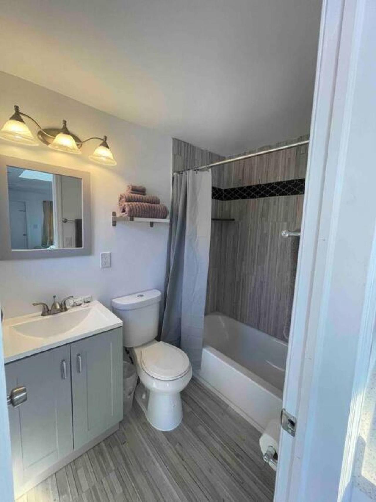 Modern Close To Downtown And The Airport * Fort Lauderdale