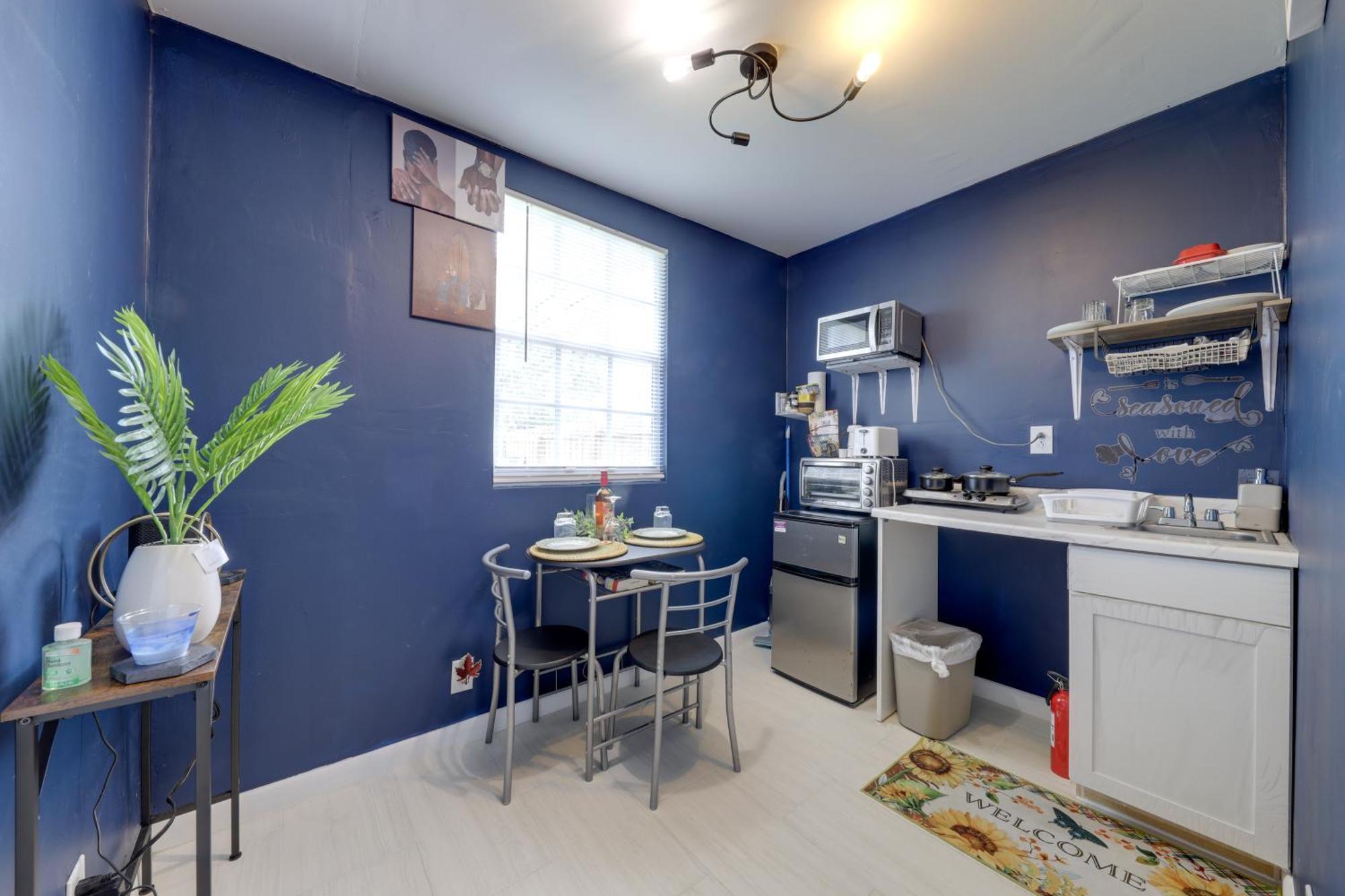Pet-friendly Lauderdale 8 Mi To Beach! *