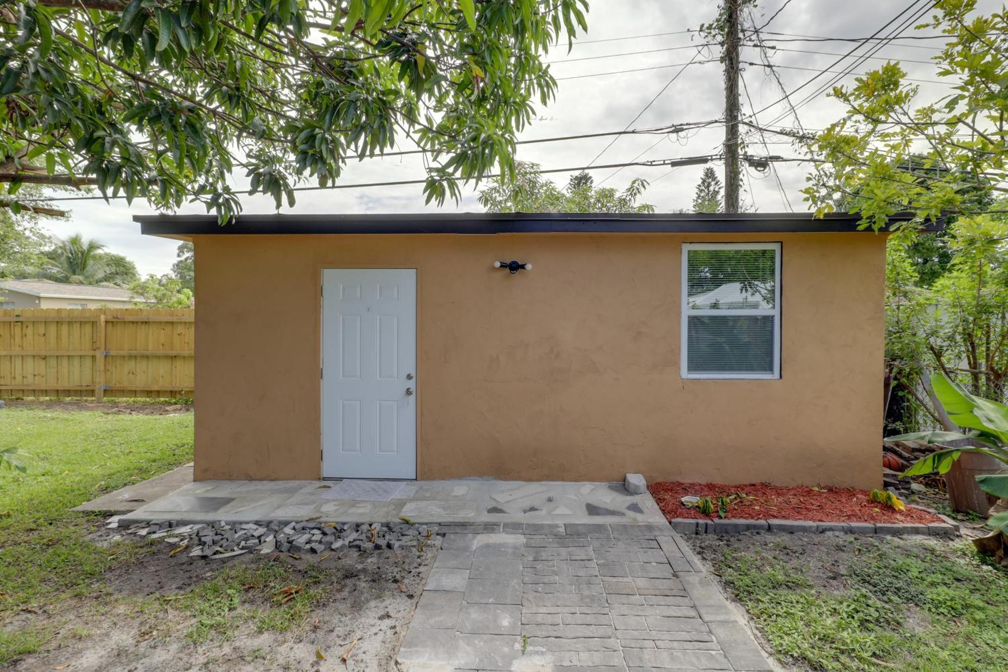 Pet-friendly Lauderdale 8 Mi To Beach! *