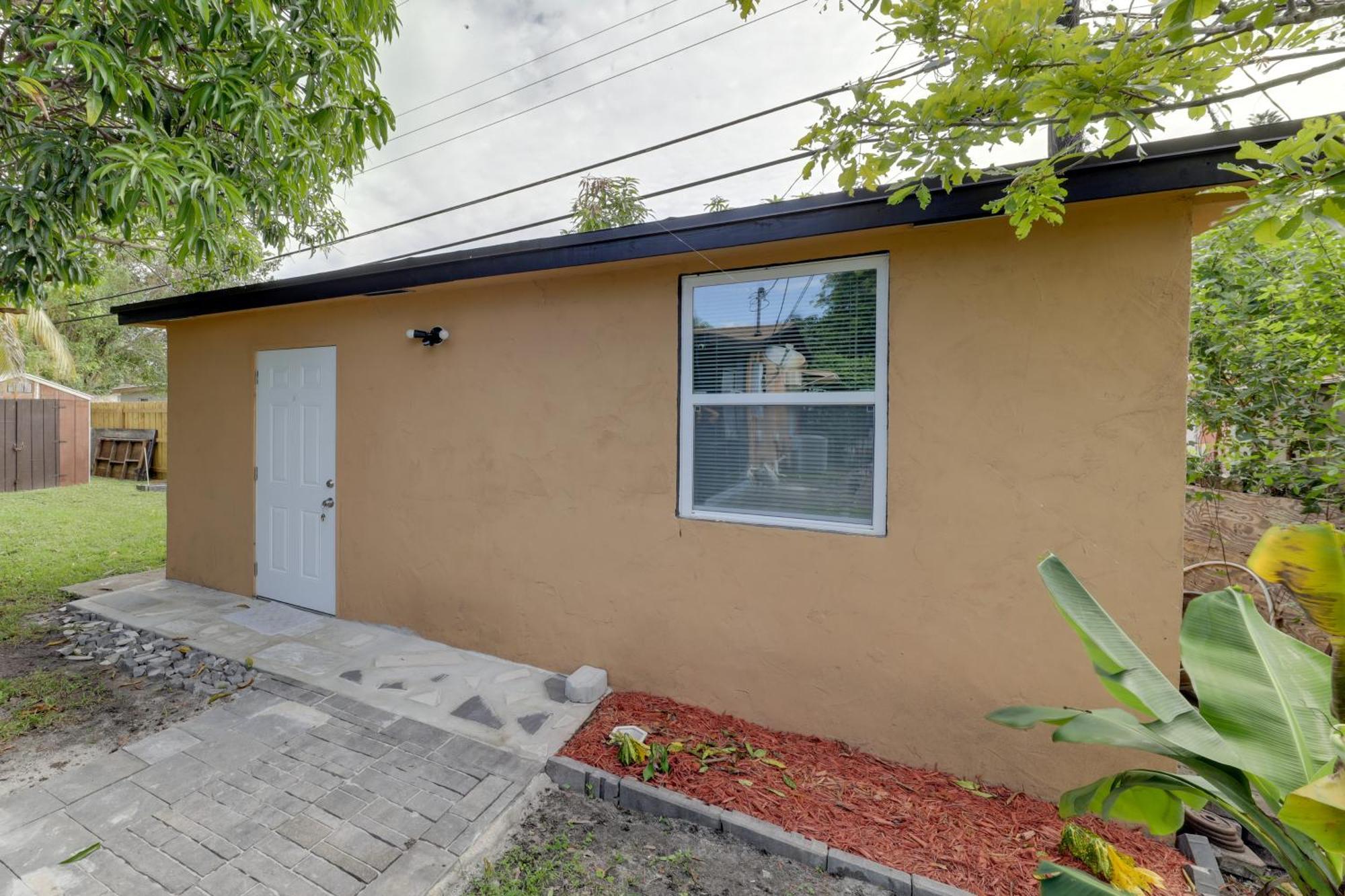Holiday home Pet-friendly Lauderdale 8 Mi To Beach! *