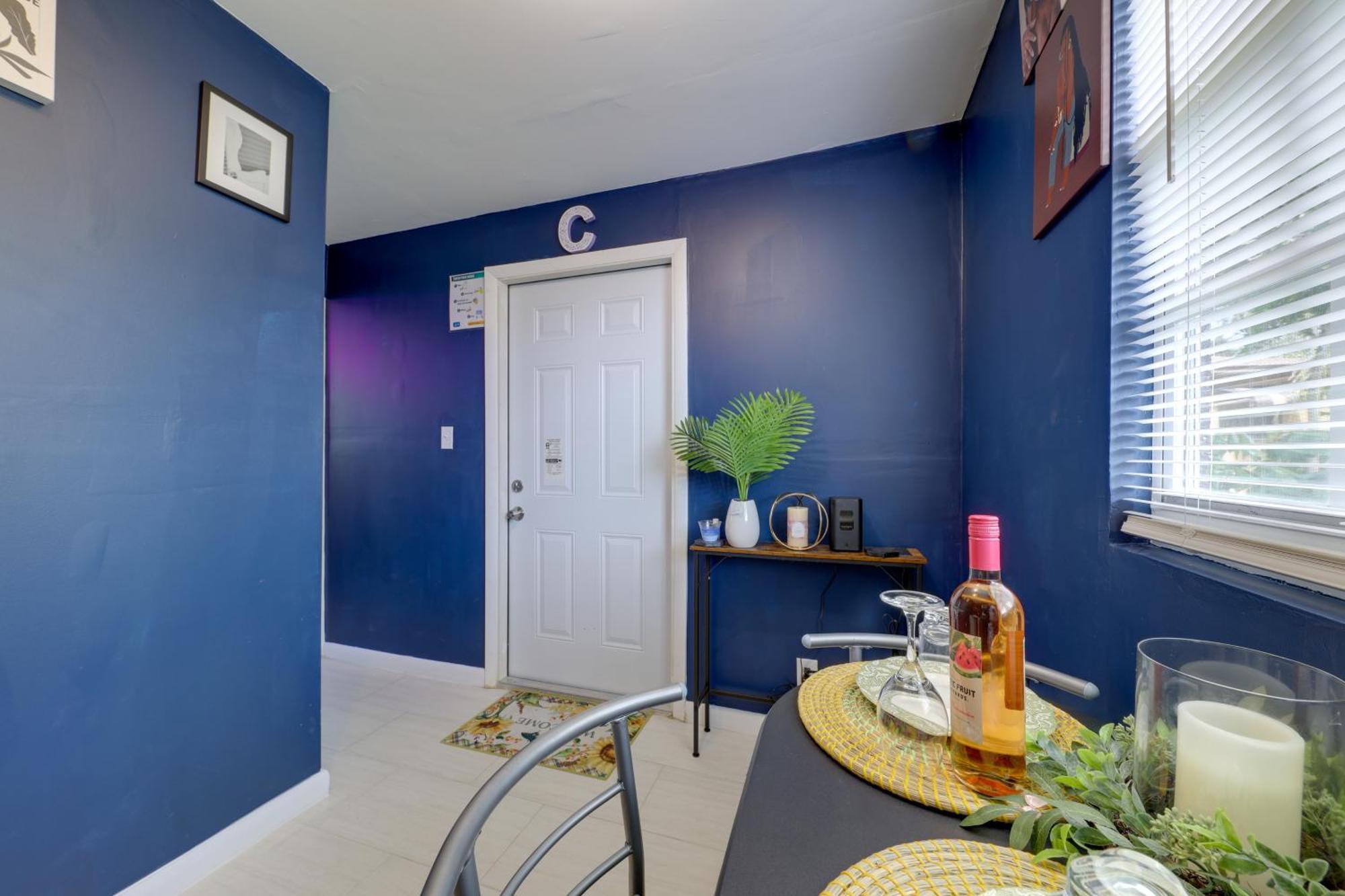 Pet-friendly Lauderdale 8 Mi To Beach! Holiday home