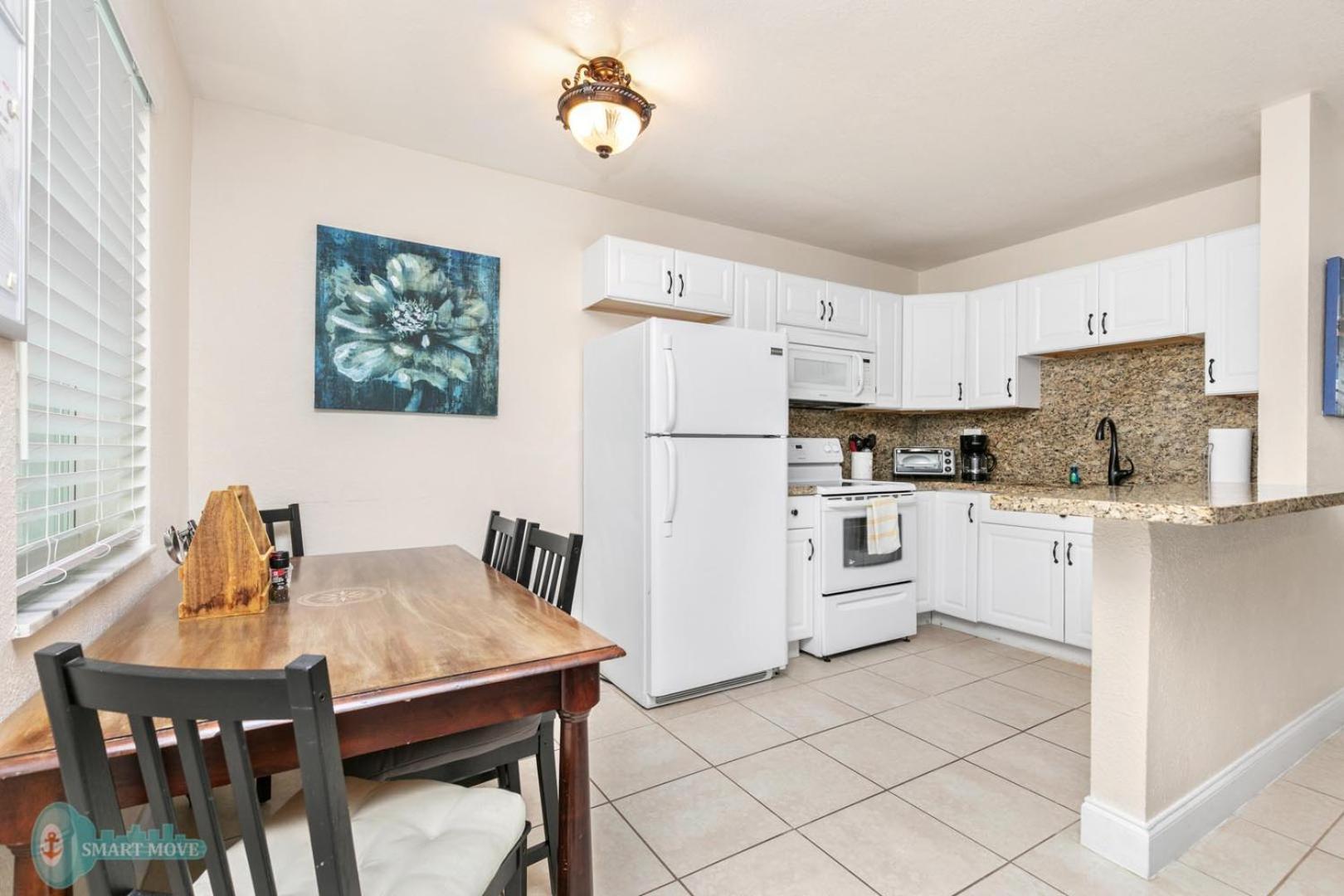 Apartment Tropical Breeze Unit 2 *
