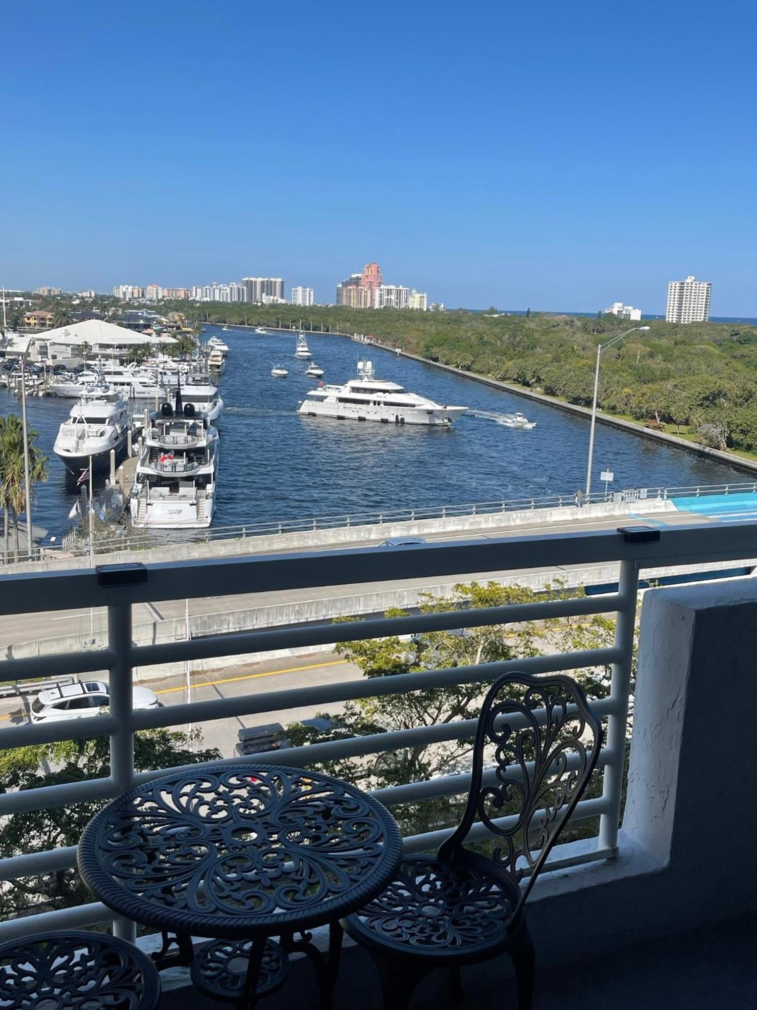 Apartment New Luxury Water Front *