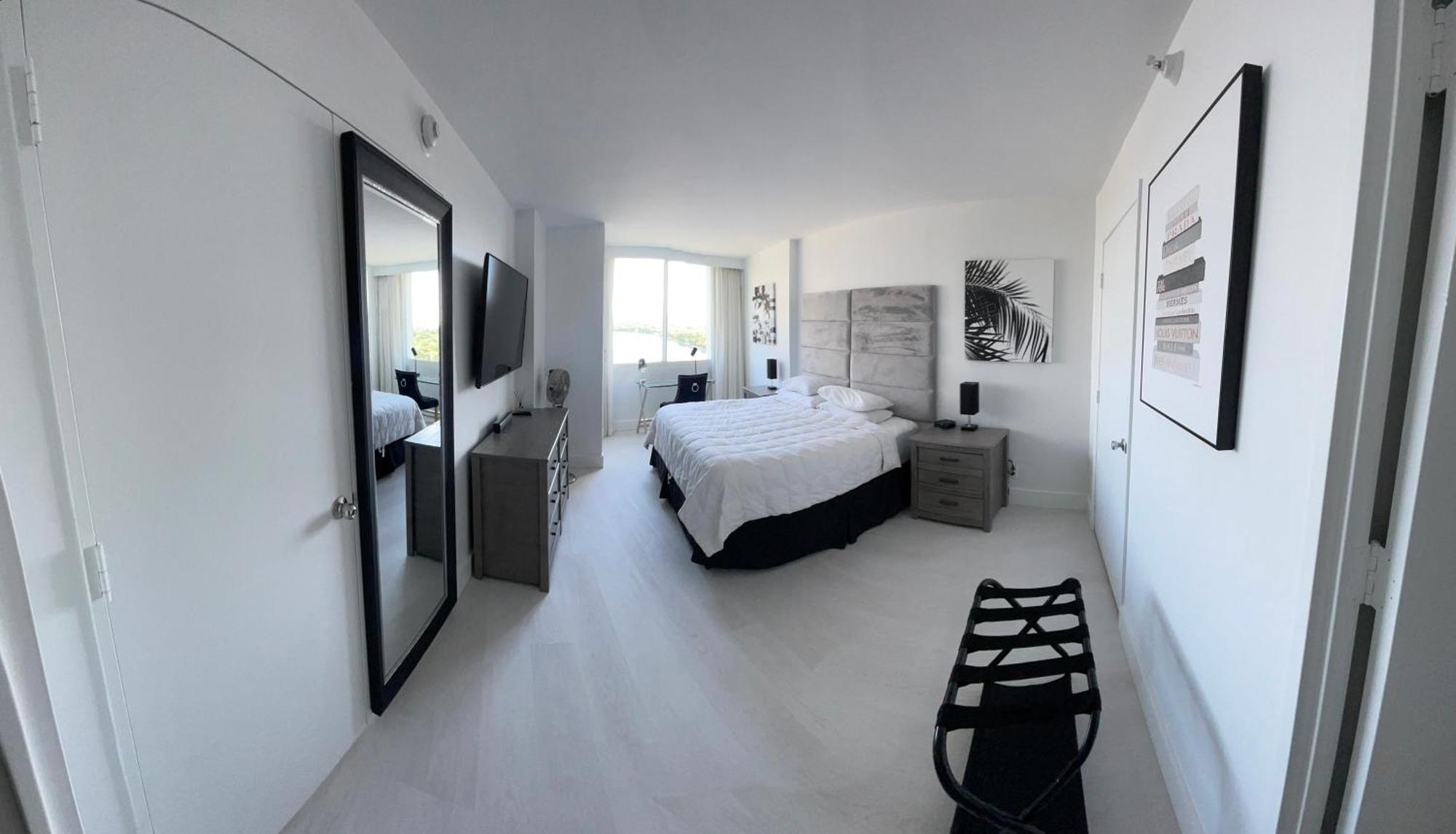 New Luxury Water Front Apartment Fort Lauderdale