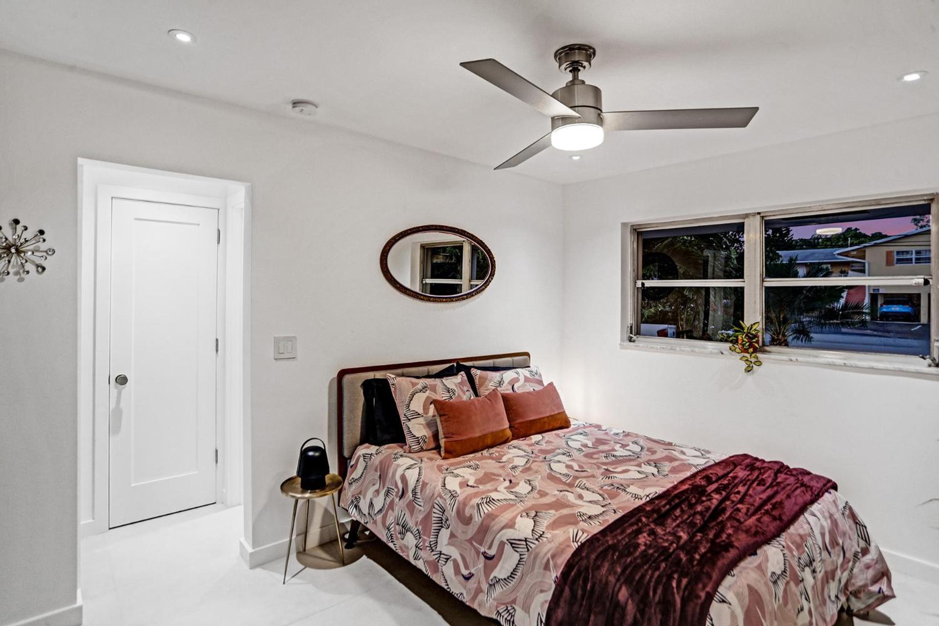 Apartment Entire Luxury Junior Suite, 8 Min From The