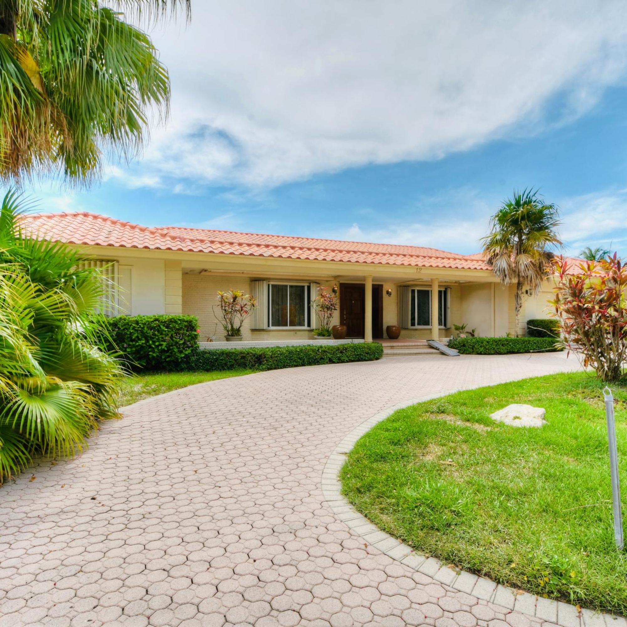 Lauderdale Oasis *