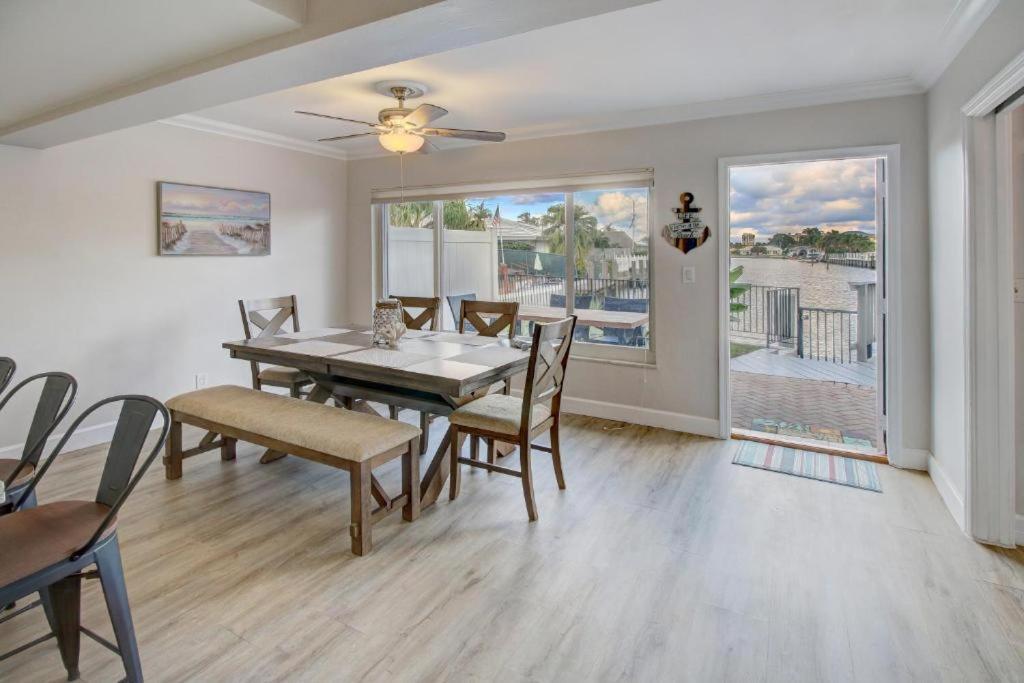 Holiday home Paradise Bay 3 Bedroom Waterfront Waterman's Retreat S Lauderdale