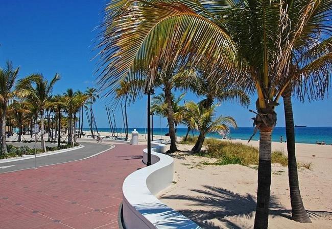 Ideal In Lauderdale!