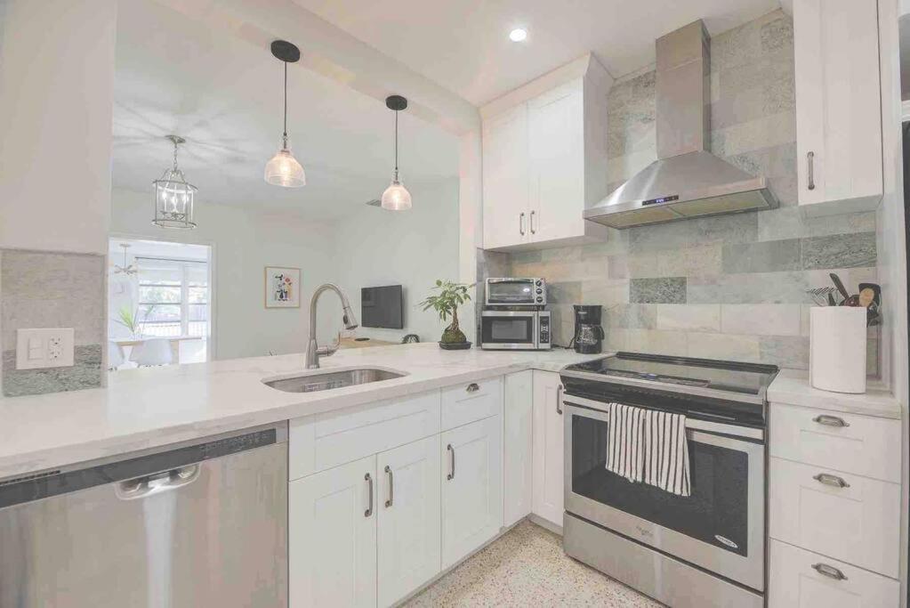 Holiday home Cozy House, Sleeps 4, Close To Beach, Airport Fort Lauderdale