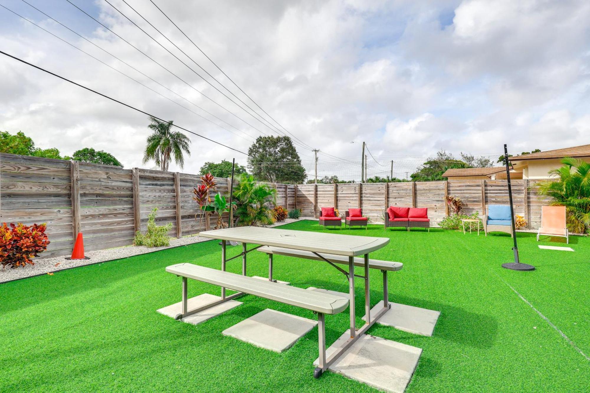 Lauderdale Vacation With Private Pool! Holiday home Fort Lauderdale