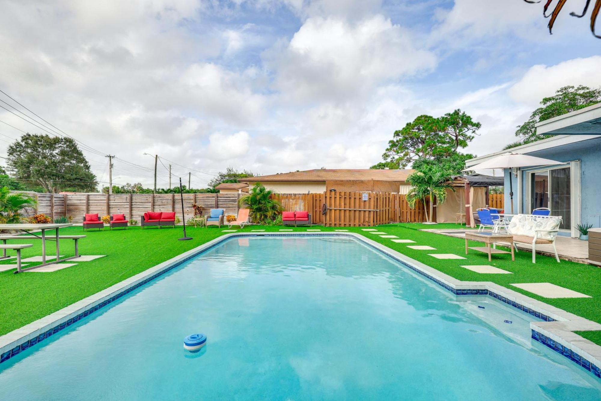 Lauderdale Vacation With Private Pool! Holiday home *
