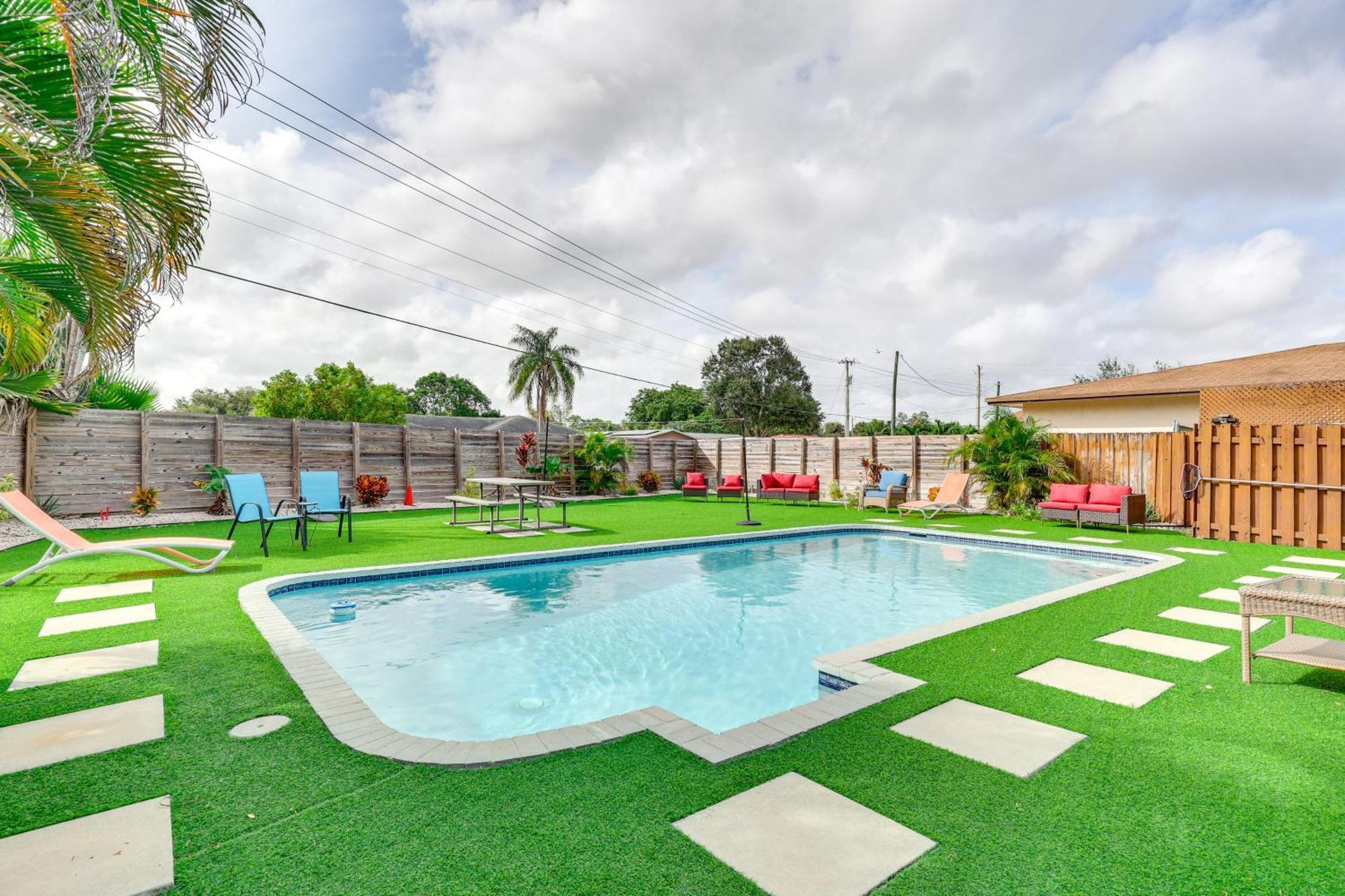 Lauderdale Vacation With Private Pool!