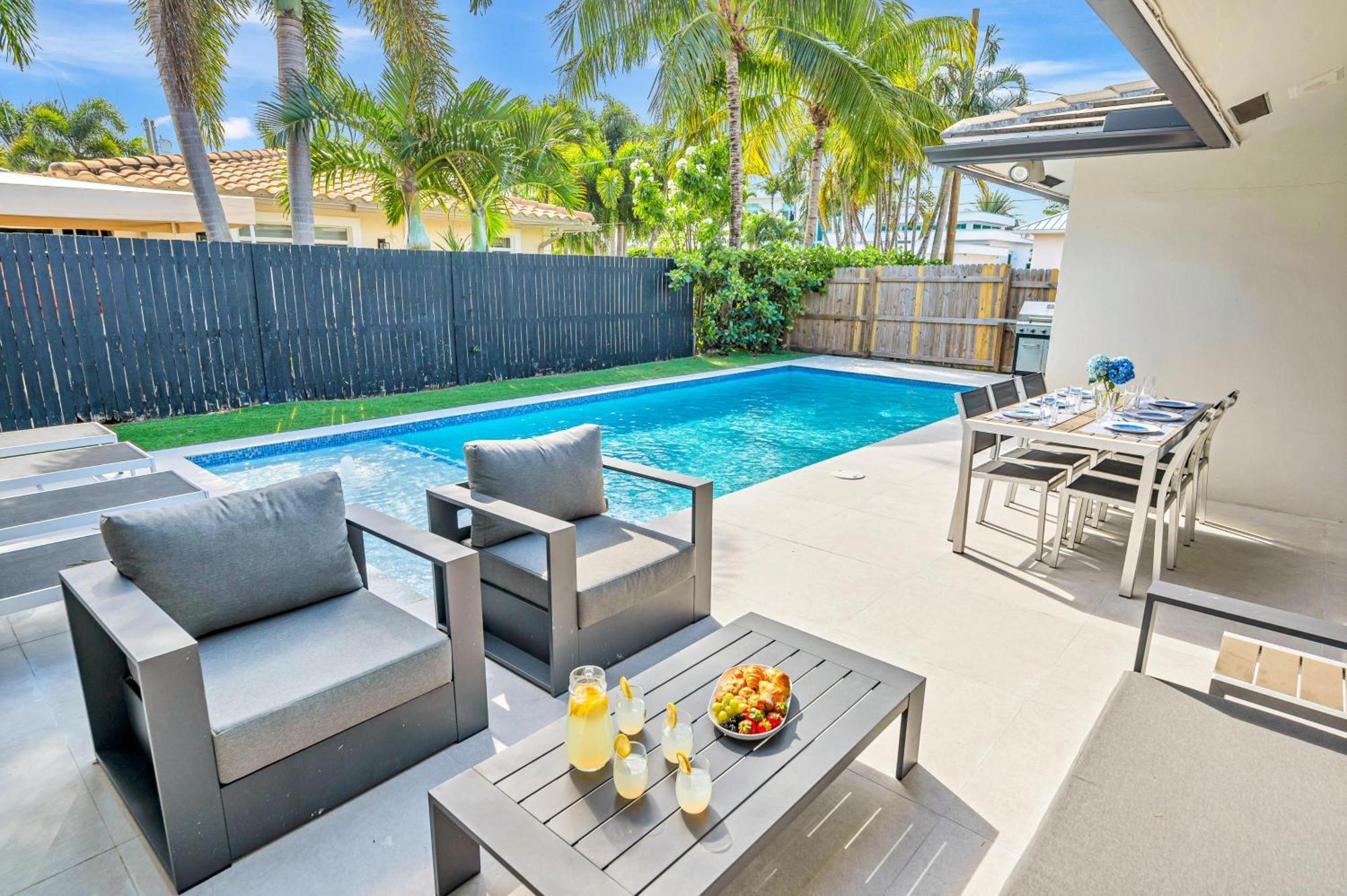 Holiday home Open Concept Proximity Lush Neighborhood Pearl Key