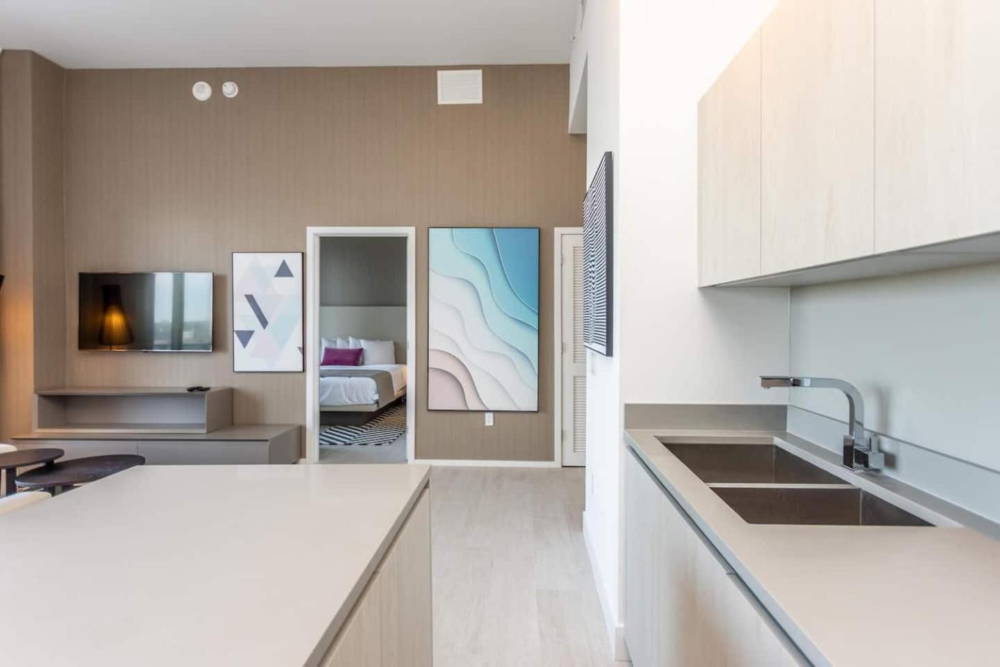 Amazing At H House Apartment