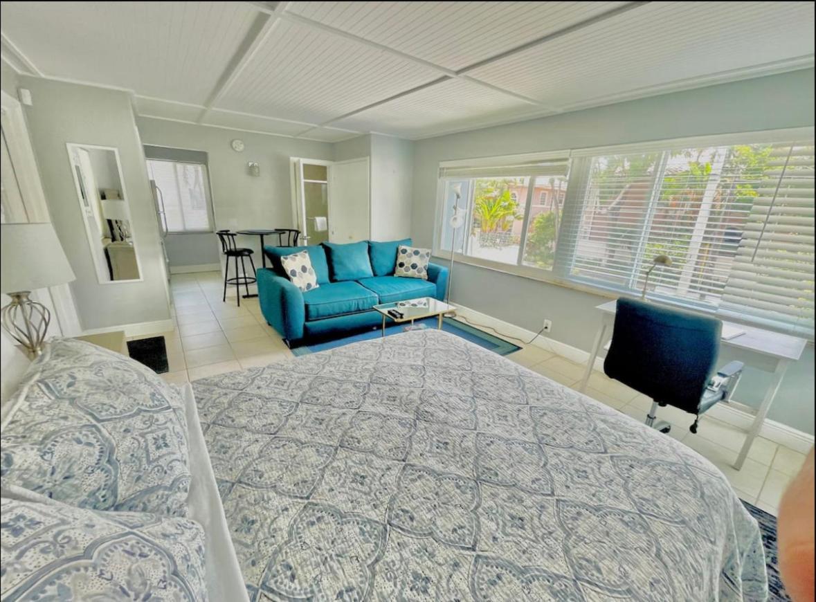 Apartment Olas Oasis, Pool, Parking, And Cozy! Fort Lauderdale