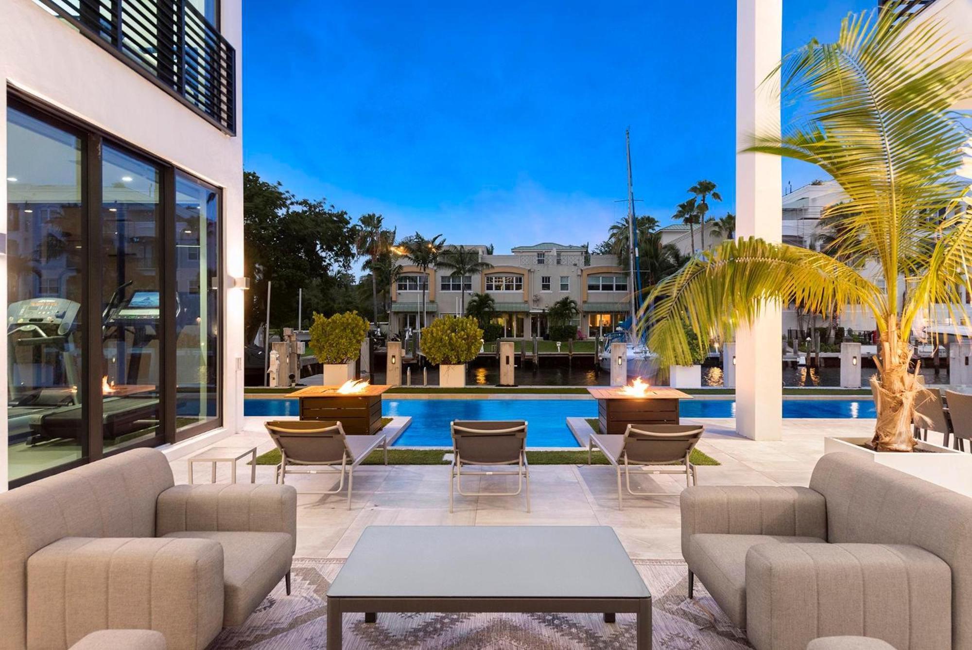 Boardwalk Mansion *