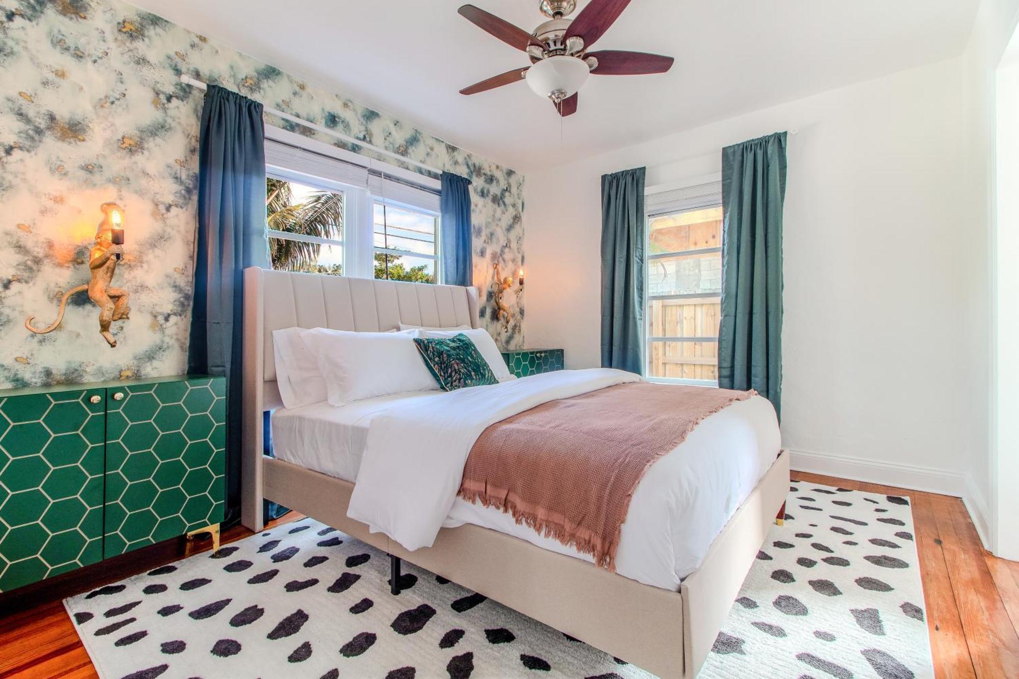 Holiday home 4bd Beachside Escape & Outdoor Oasis With Pool, Near Airport, Restaurants And Beaches Fort Lauderdale