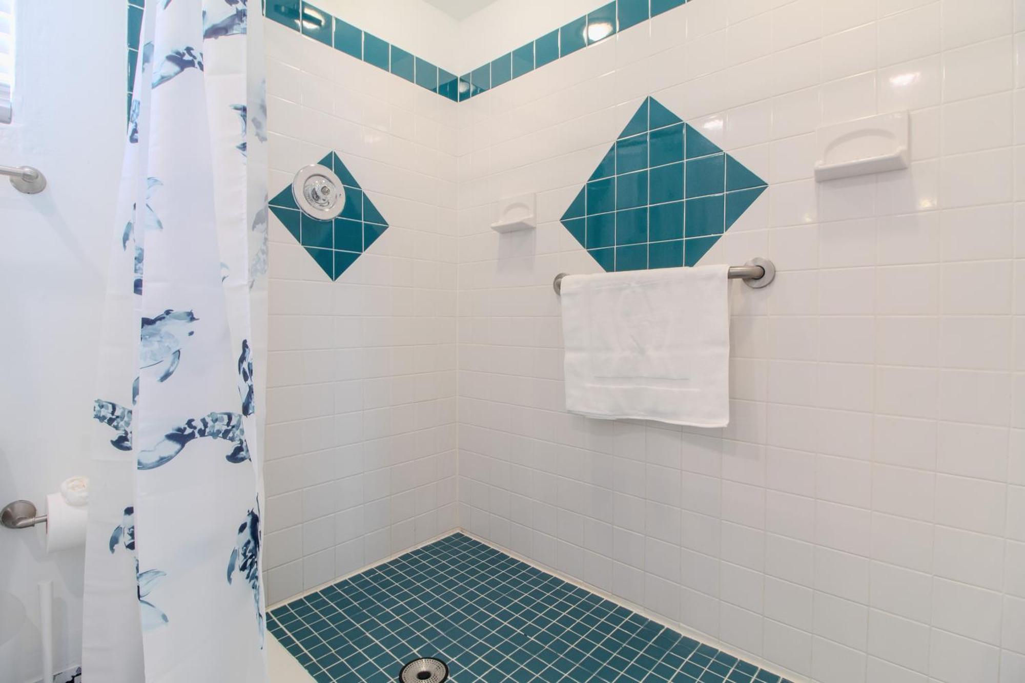 4bd Beachside Escape & Outdoor Oasis With Pool, Near Airport, Restaurants And Beaches Fort Lauderdale