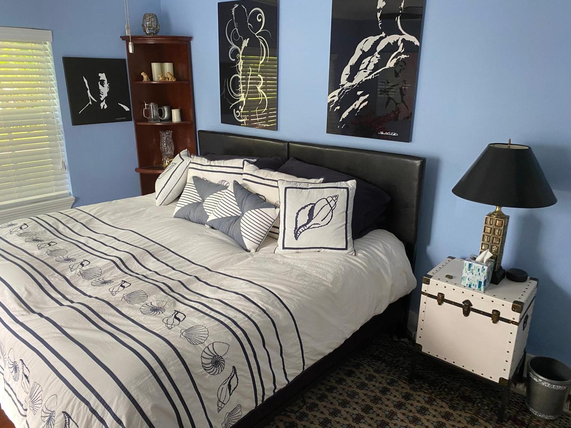 A Mens Oasis Bed & Breakfast Wilton Manors