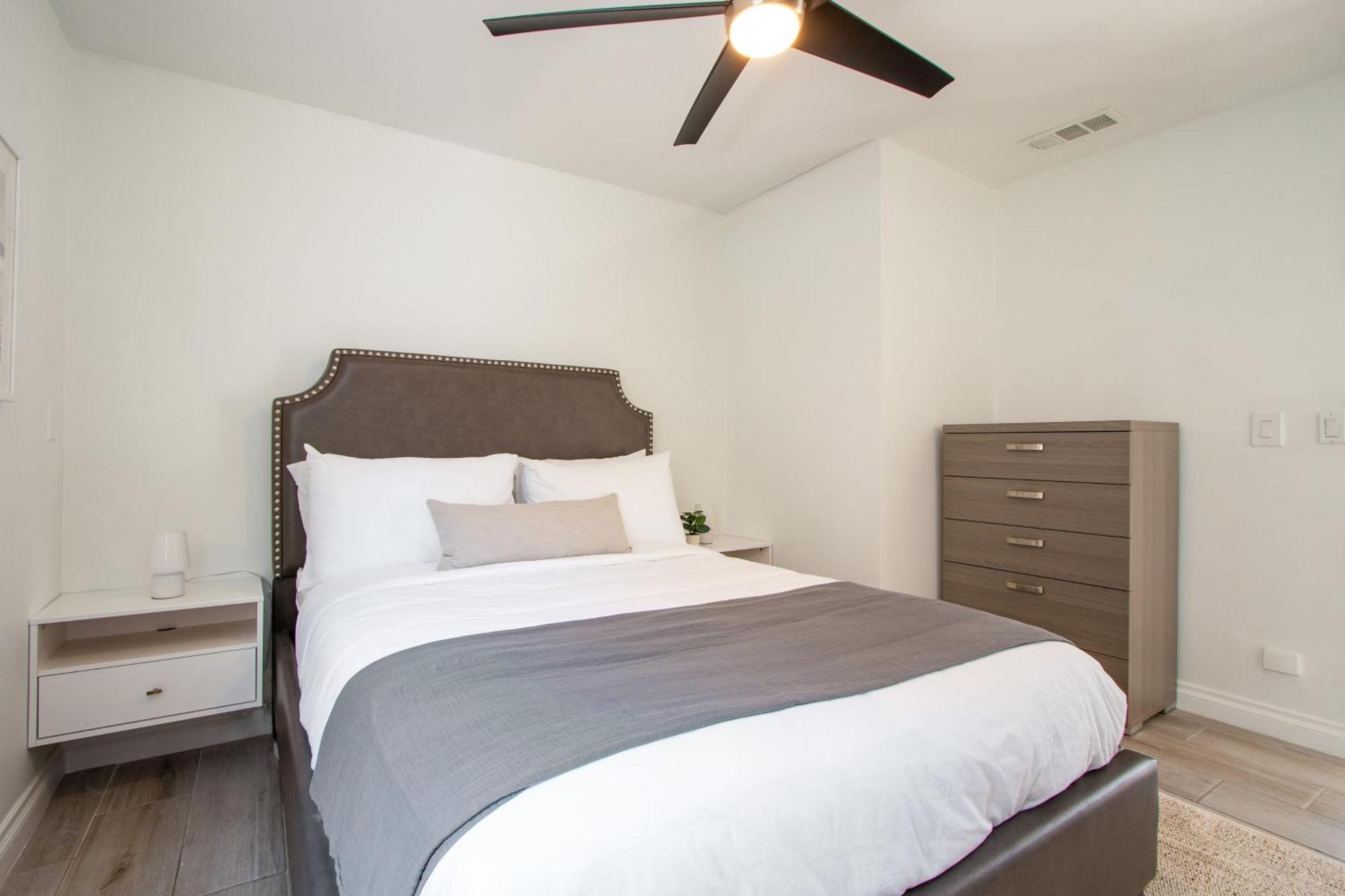 Sea Breeze By Avantstay Across From Lauderdale Pool Out Door Dining Fire Pit * Fort Lauderdale